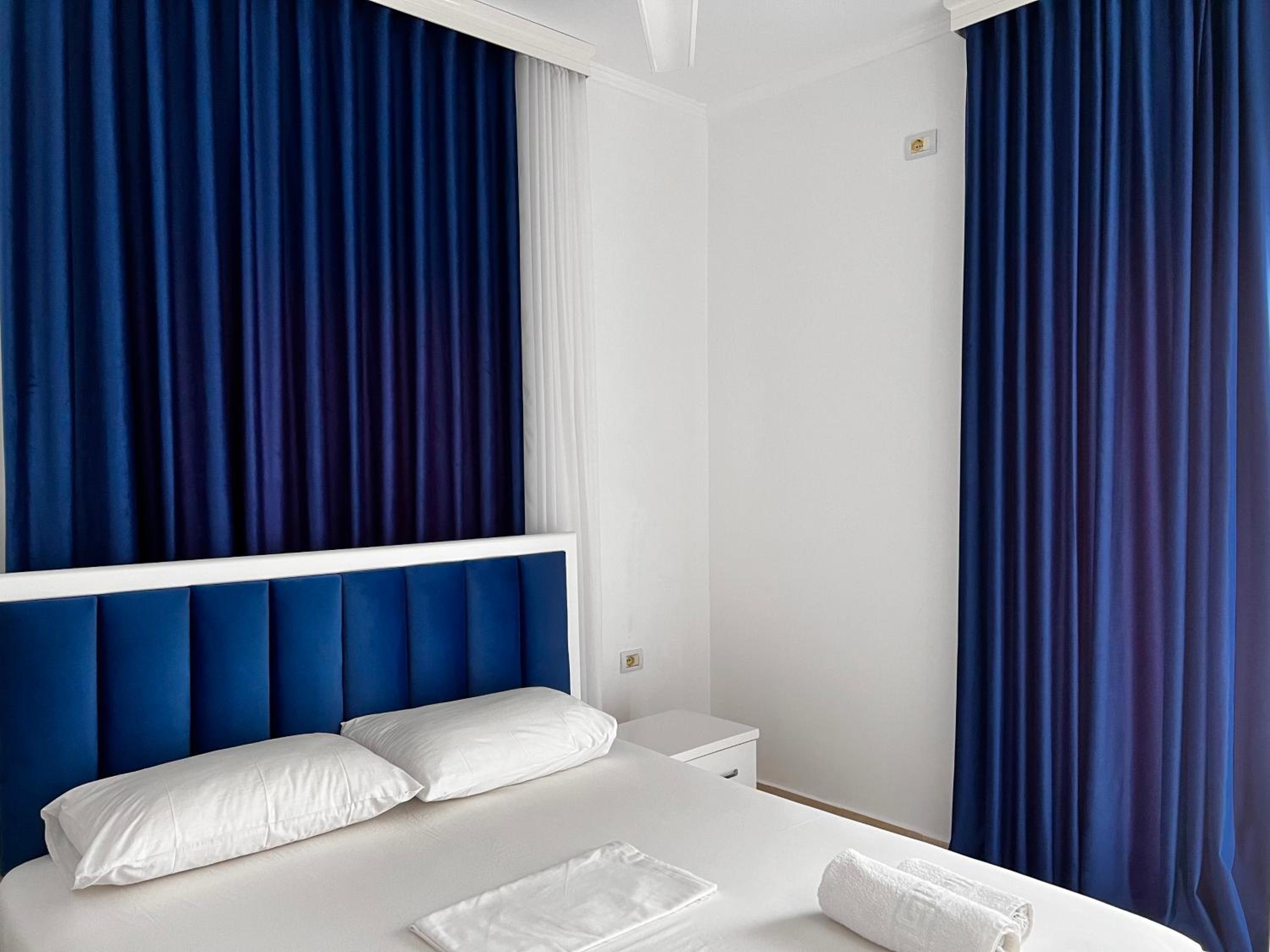 Dine Hotel