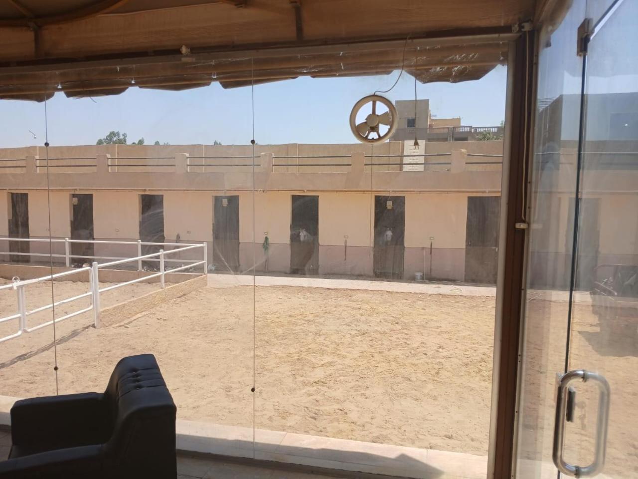 Eastern Oasis Motel & Horse Farm