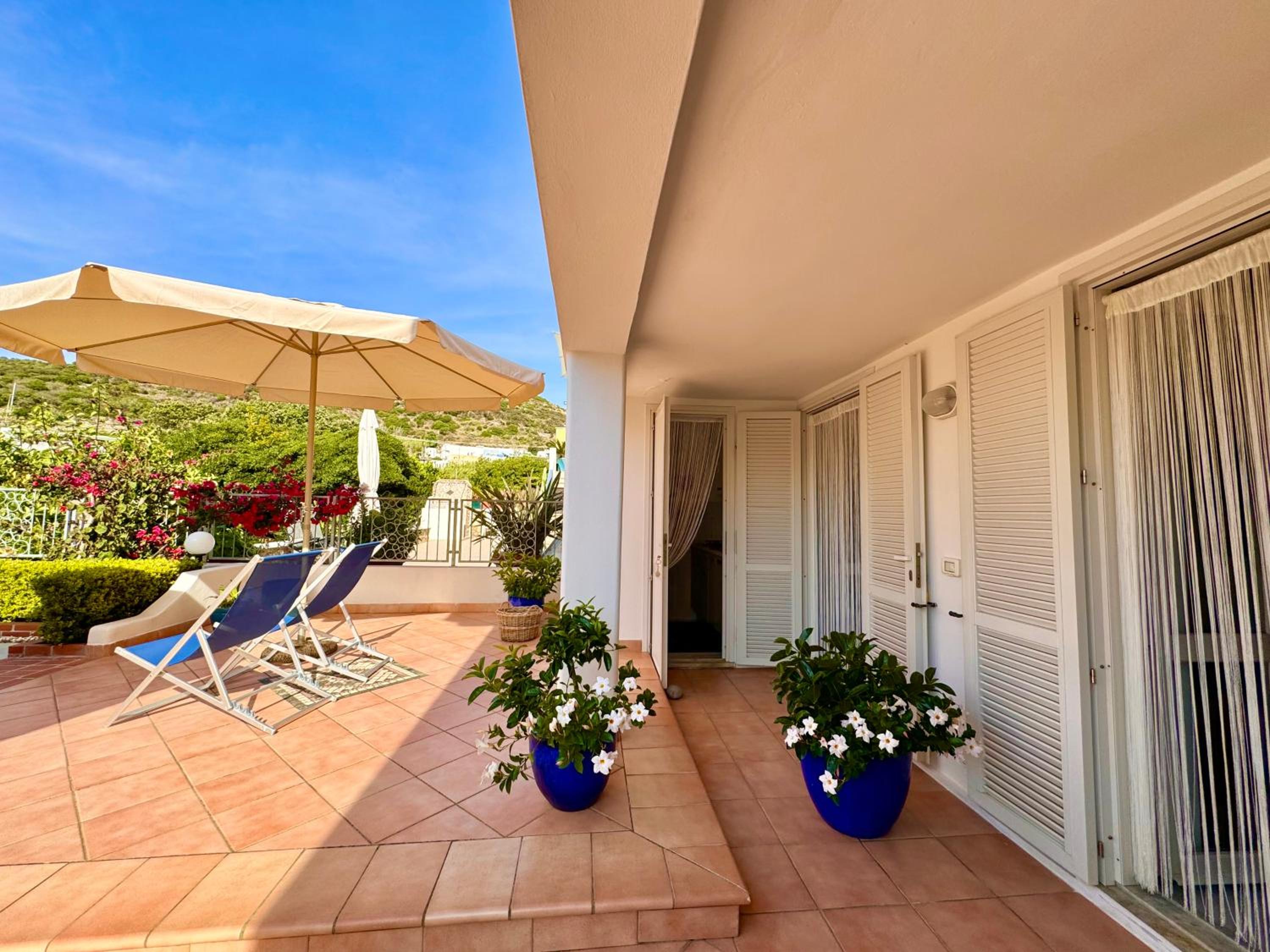 PonzaSmeralda Le Forna photo 2