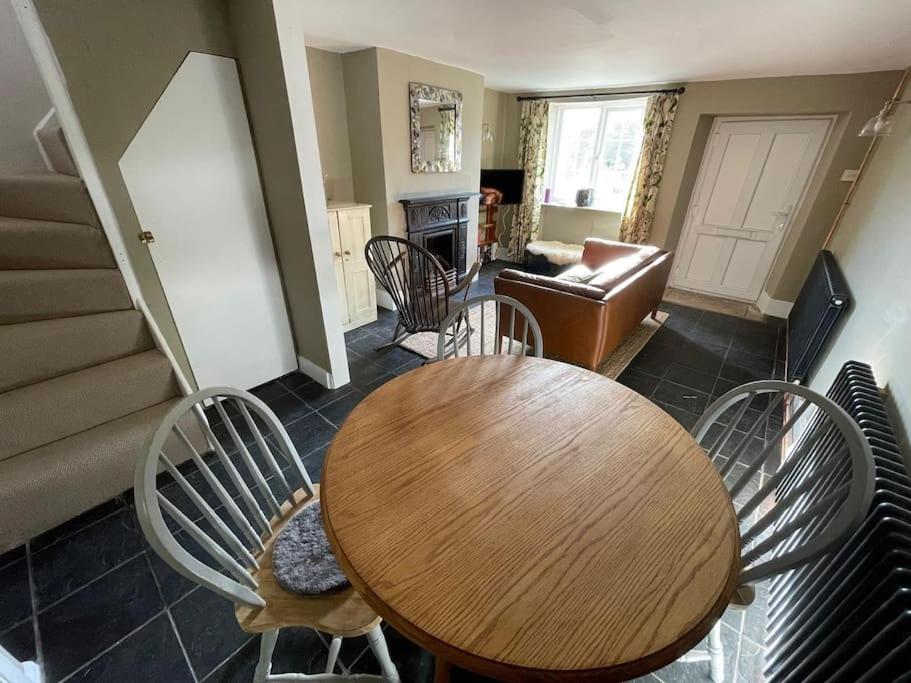 Grants Cottage, Brackley