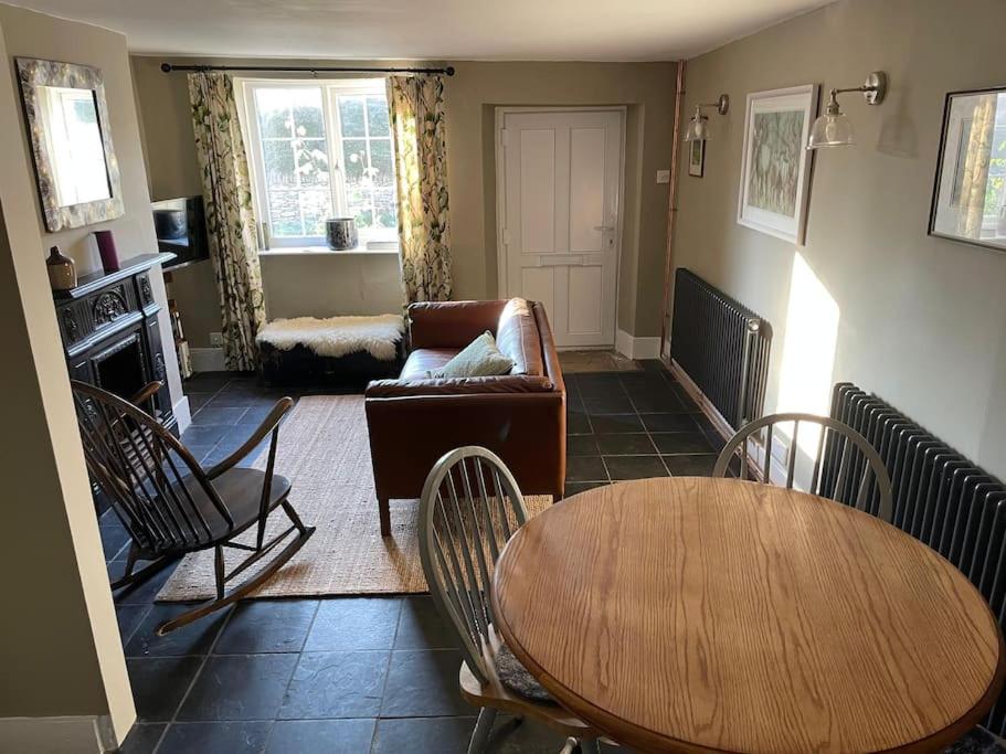 Grants Cottage, Brackley