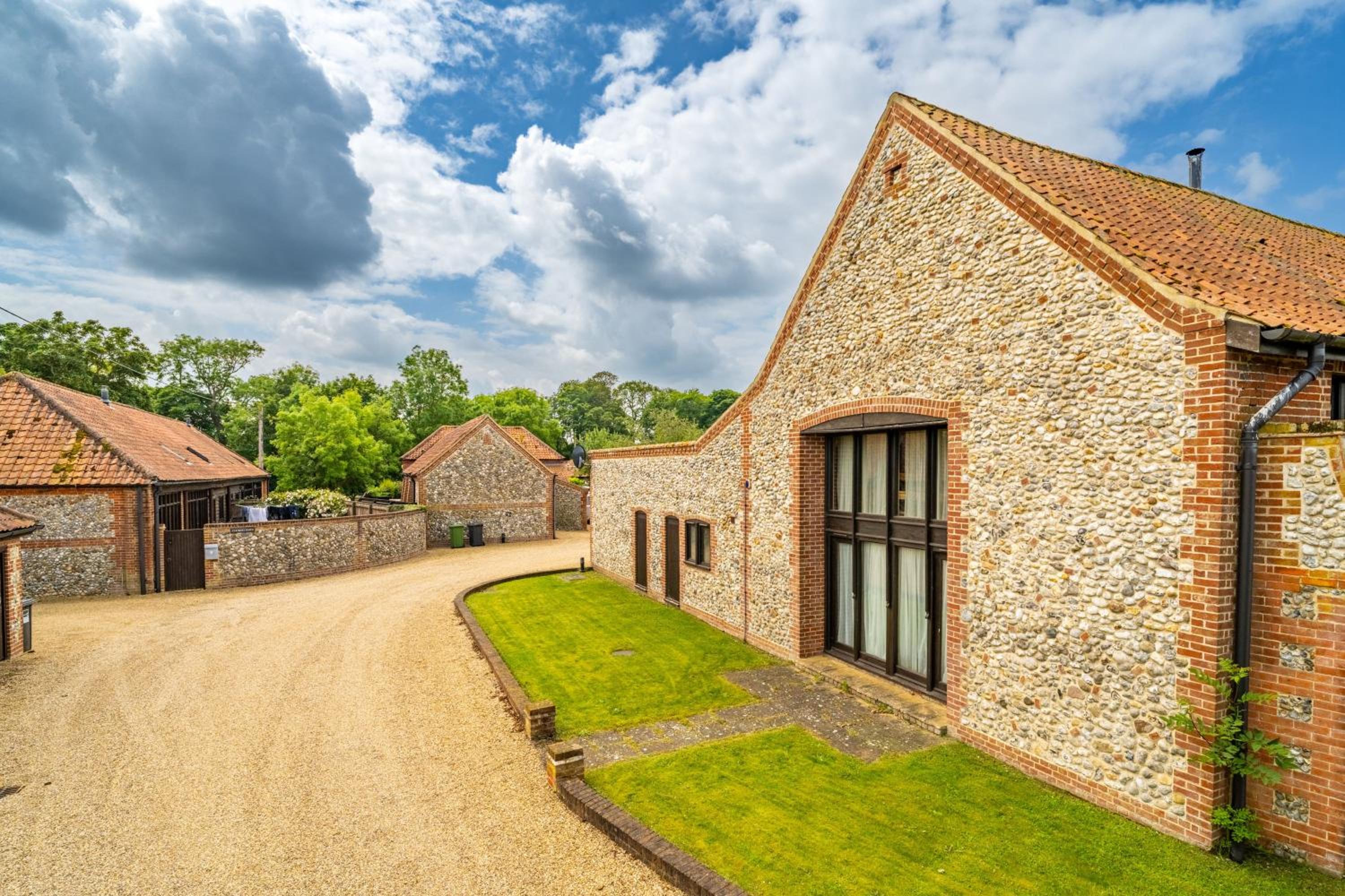 Waterside Barn