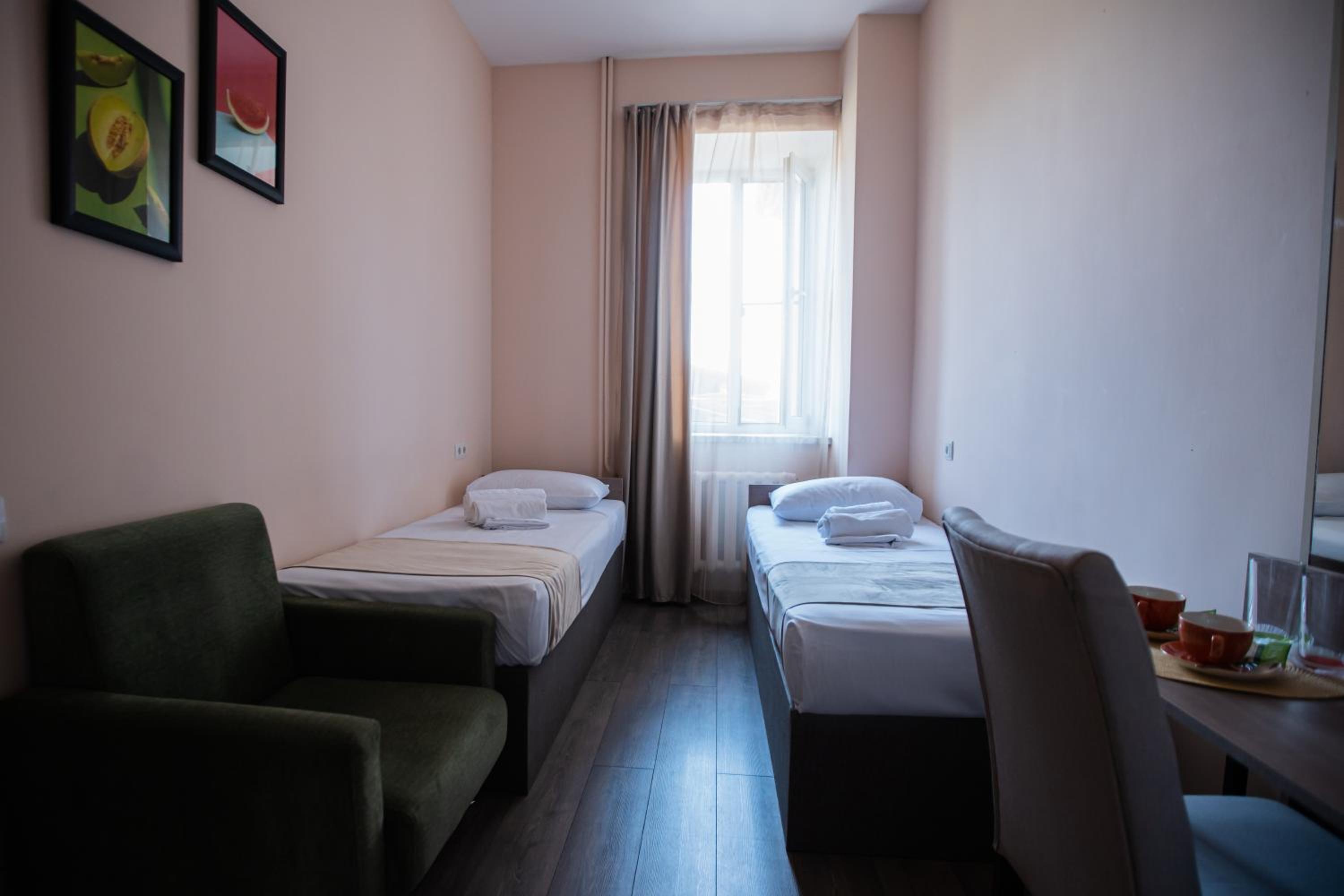 Guest House Family