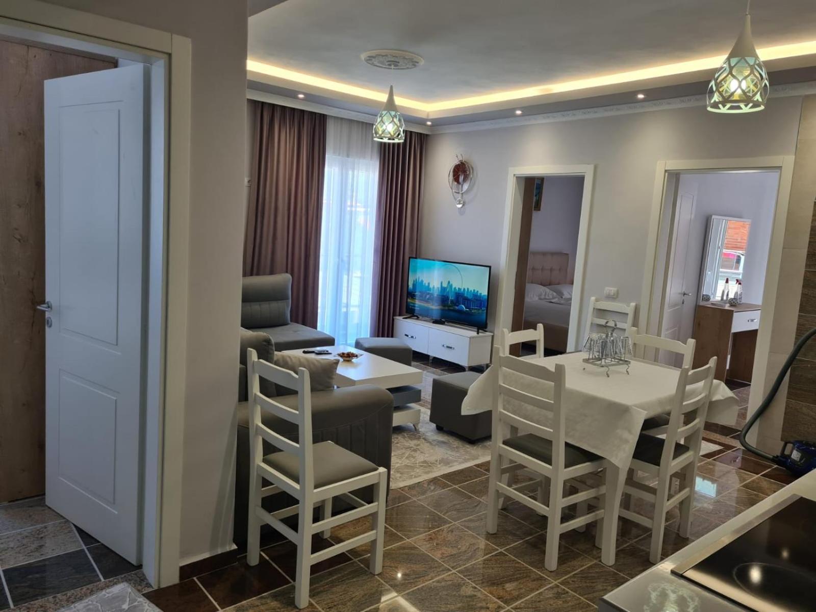 Modern apartment Fishta Q5 22