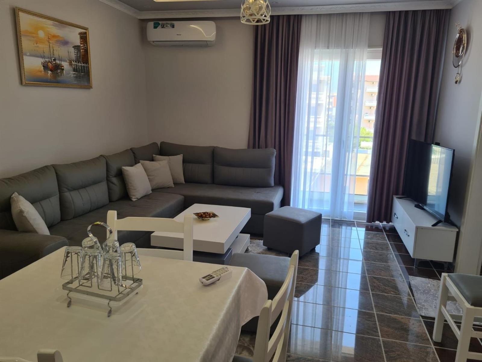 Modern apartment Fishta Q5 22