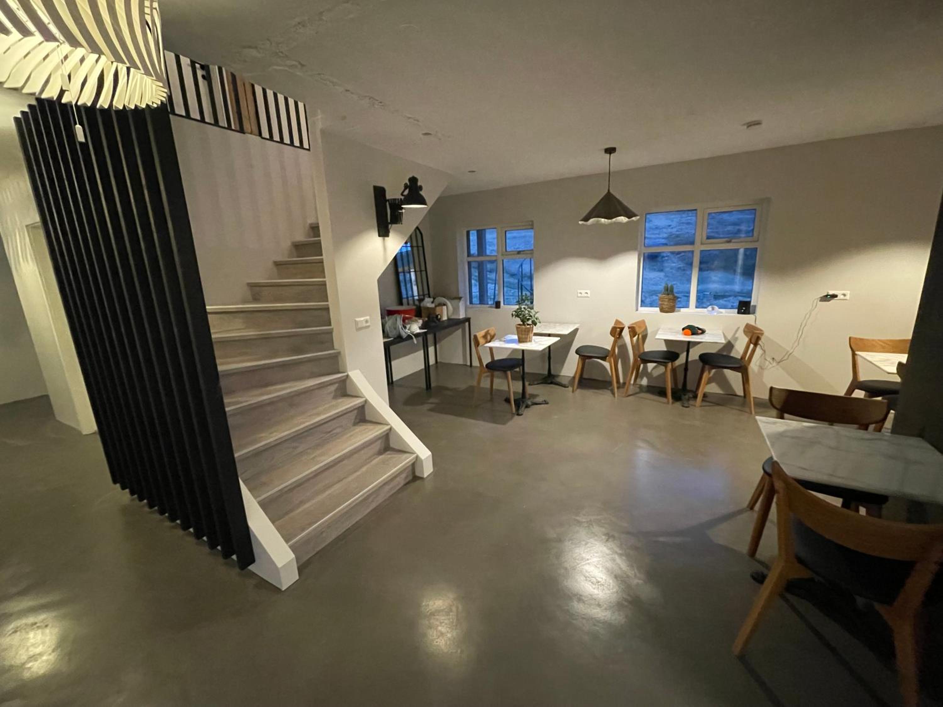 Lindarhóll Guesthouse