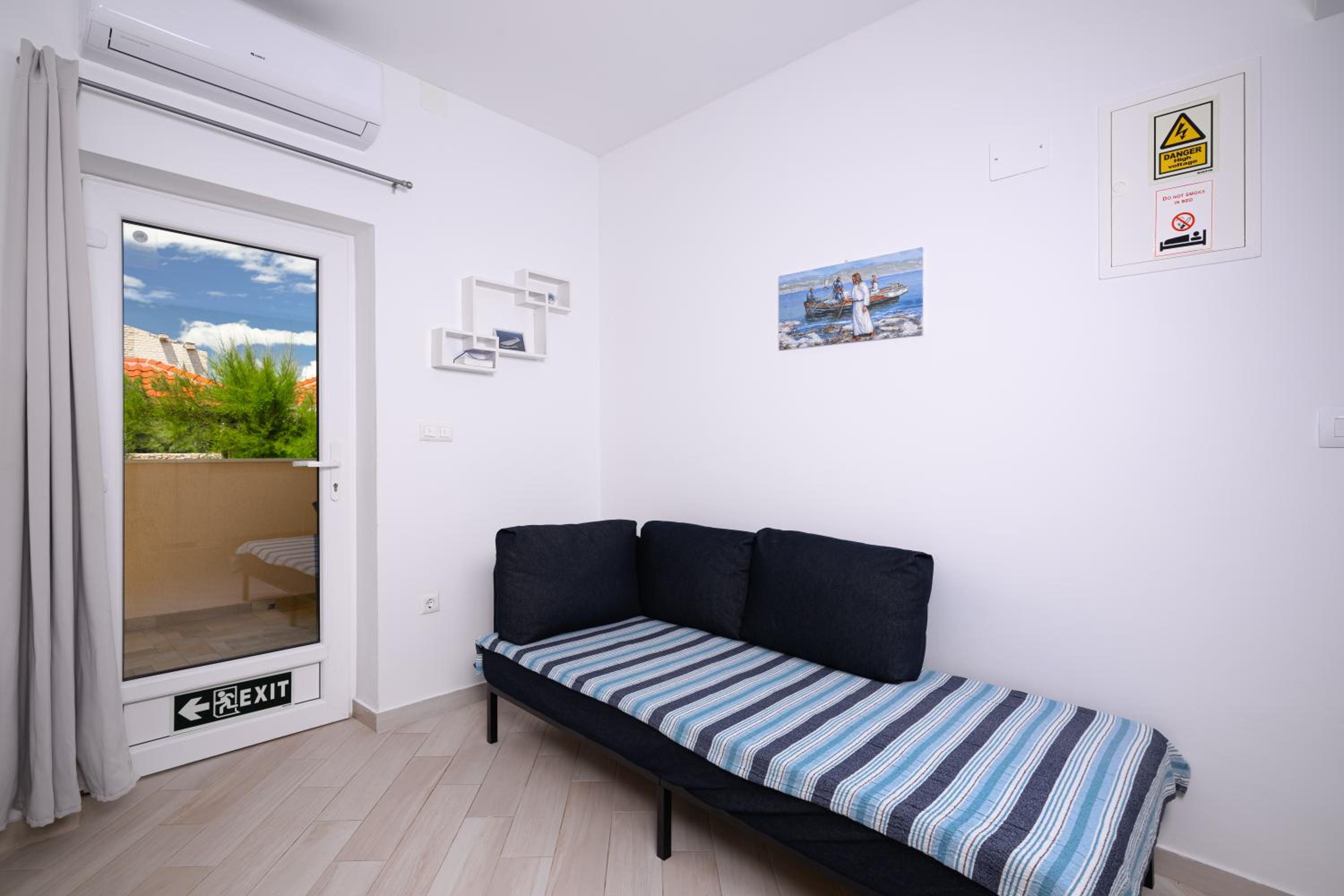 Apartments Mely