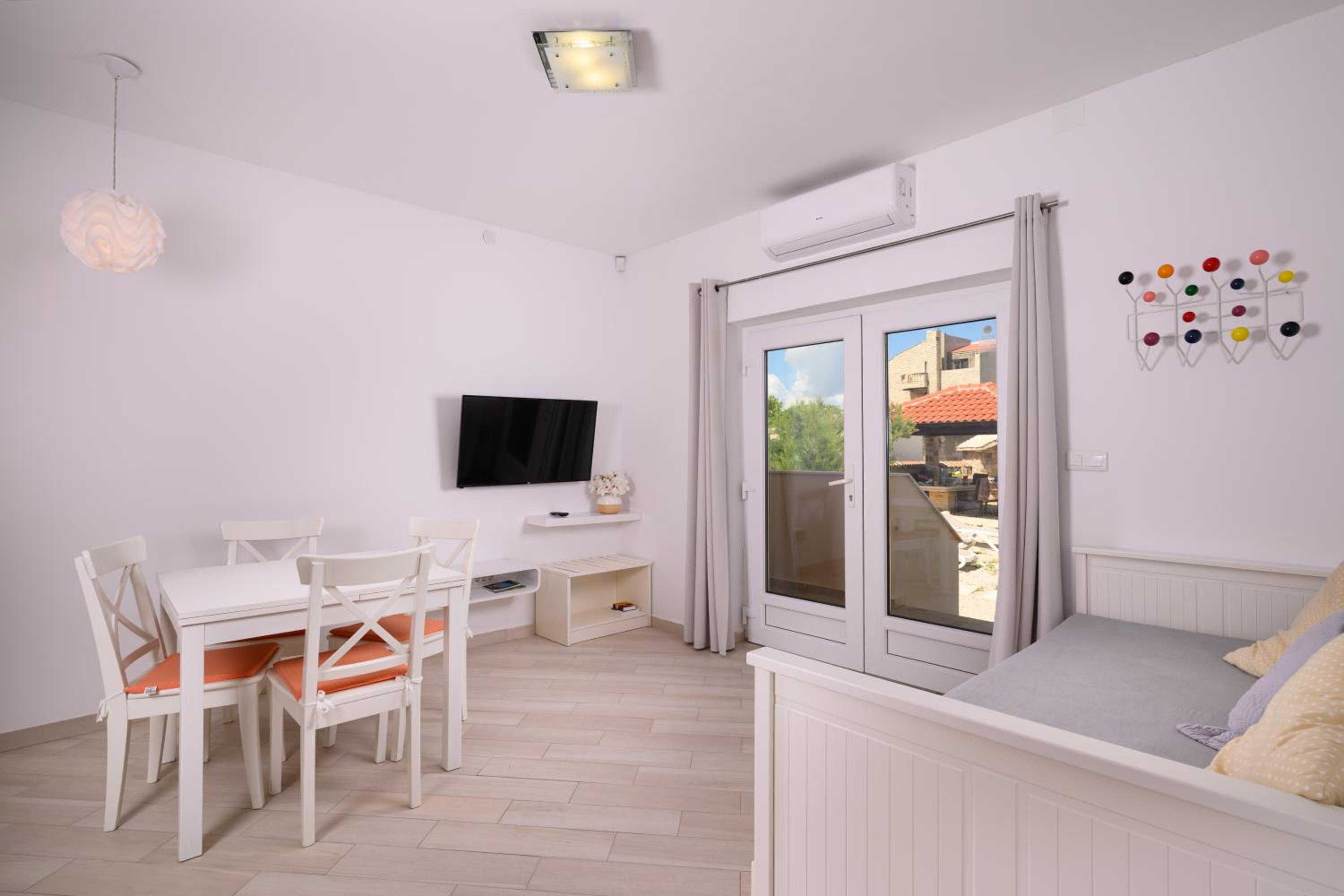 Apartments Mely