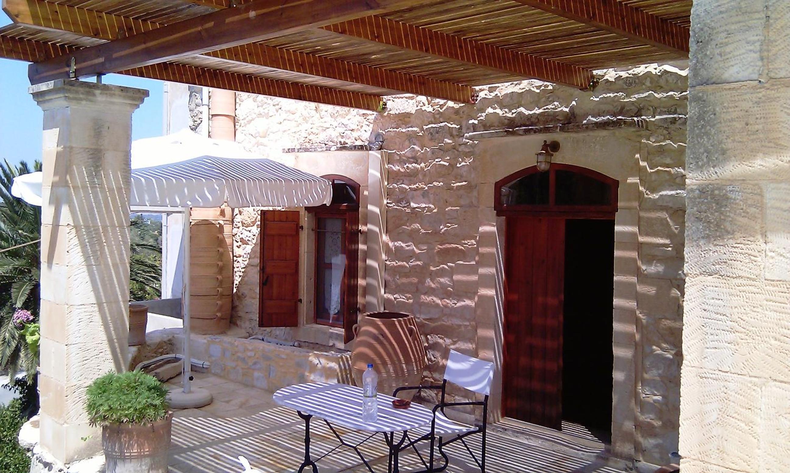 Kouriton House