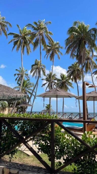 Eco Paradise Cumbuco pé na areia 116