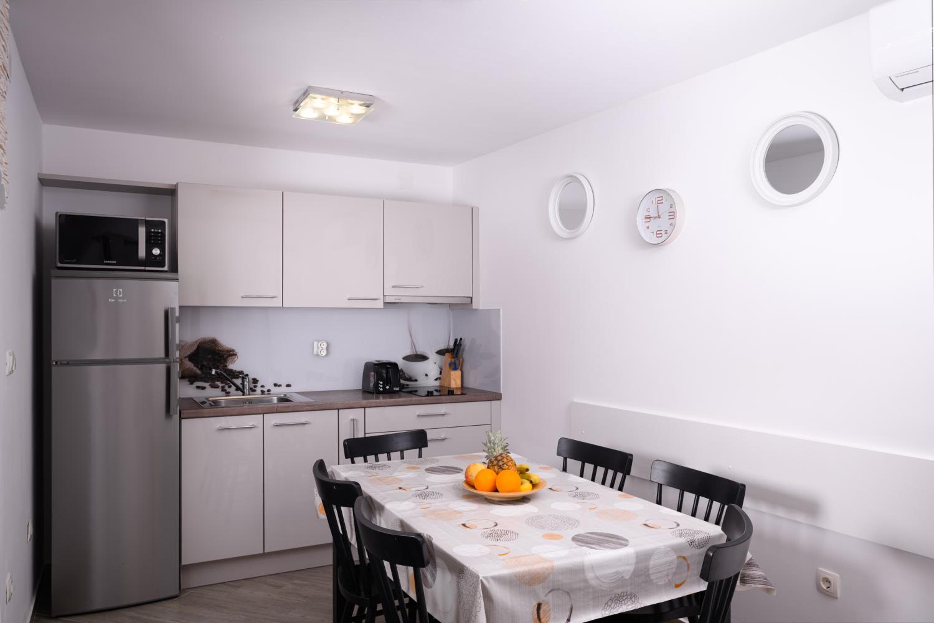 Apartments Mely