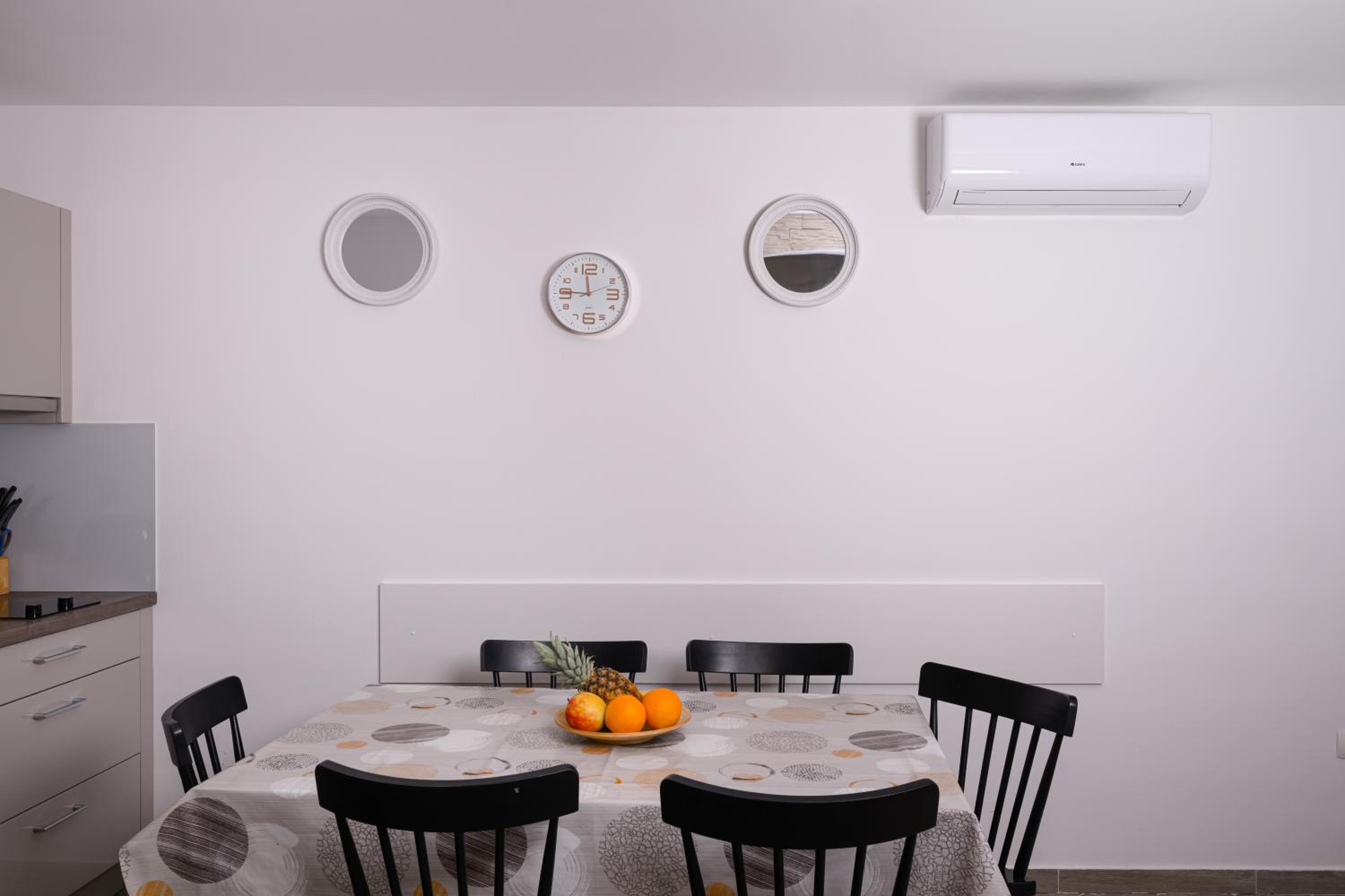 Apartments Mely