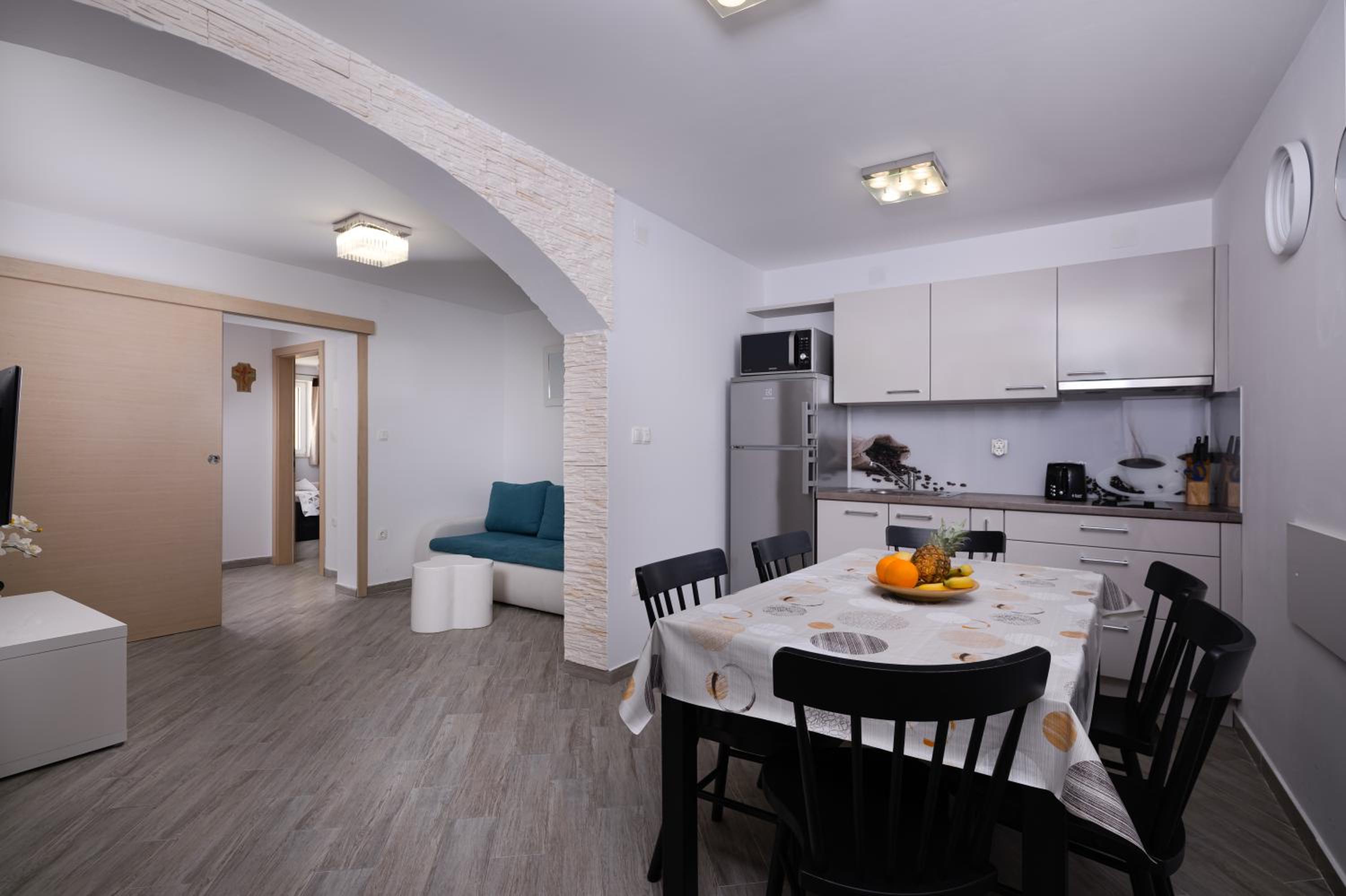 Apartments Mely