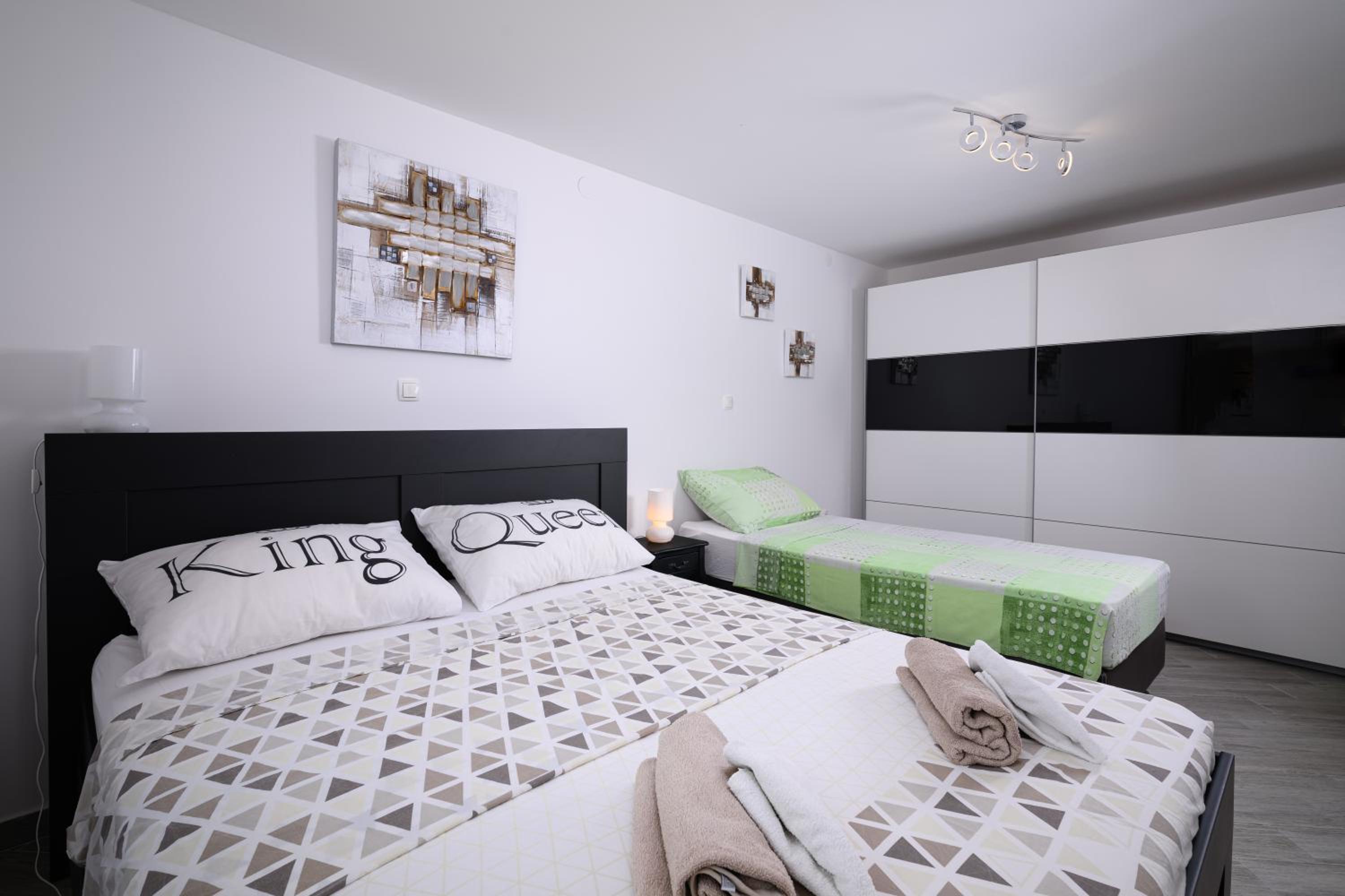 Apartments Mely