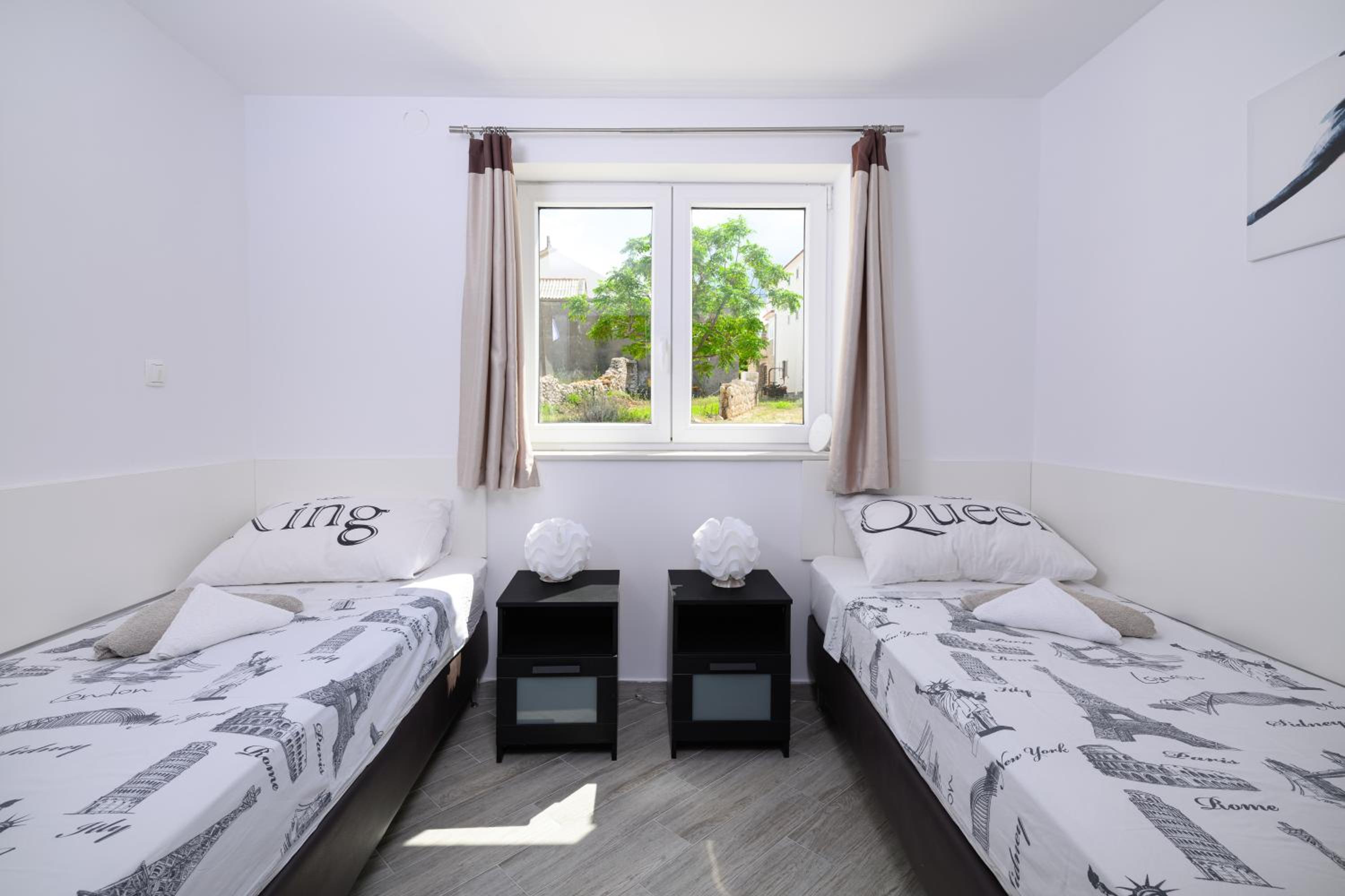 Apartments Mely
