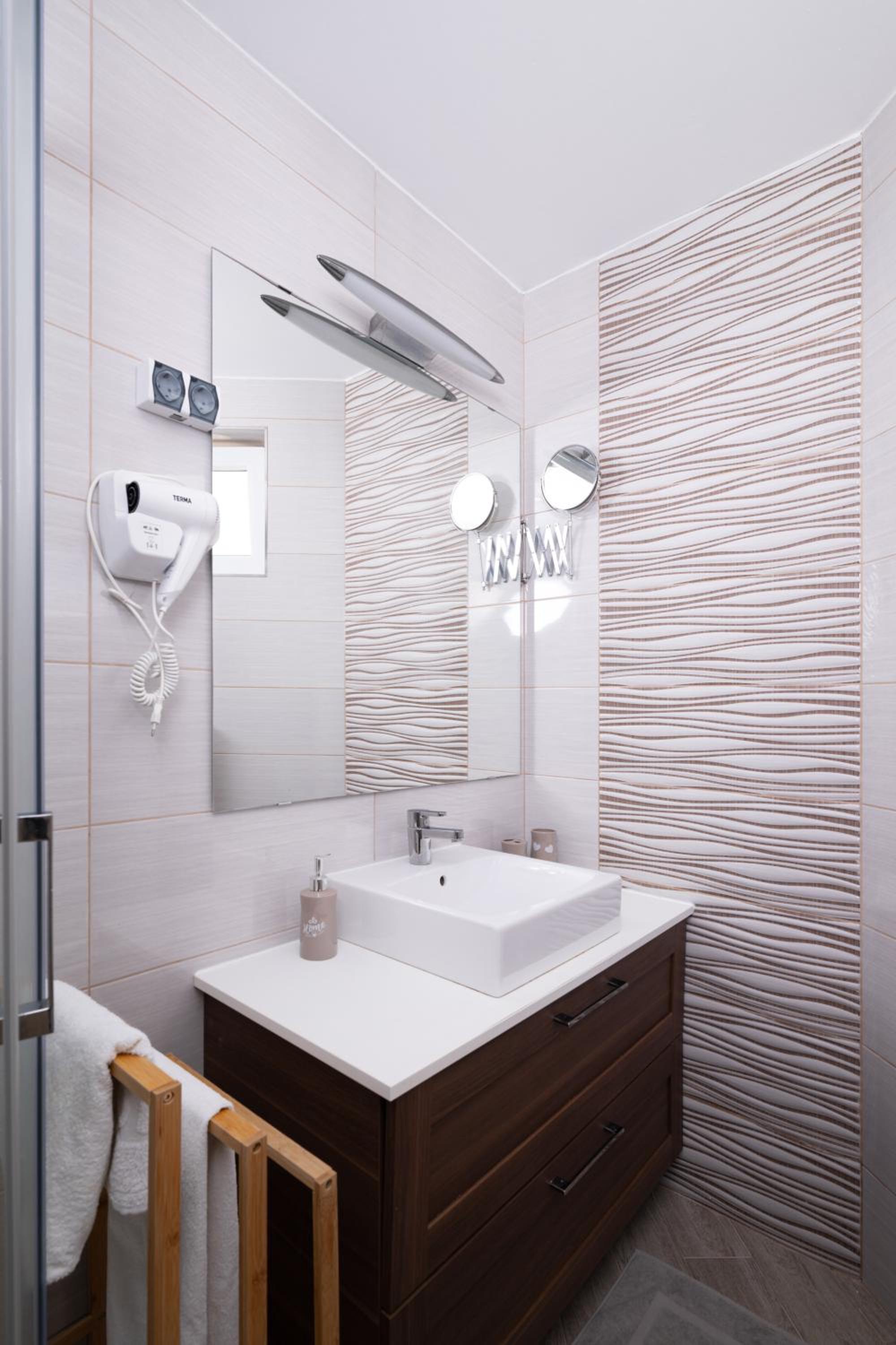 Apartments Mely