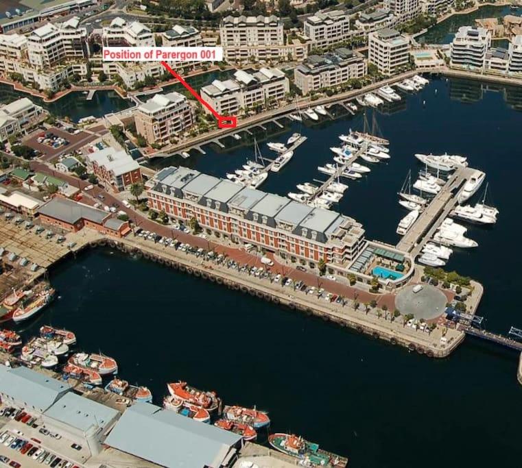Luxurious Apartment in central Waterfront