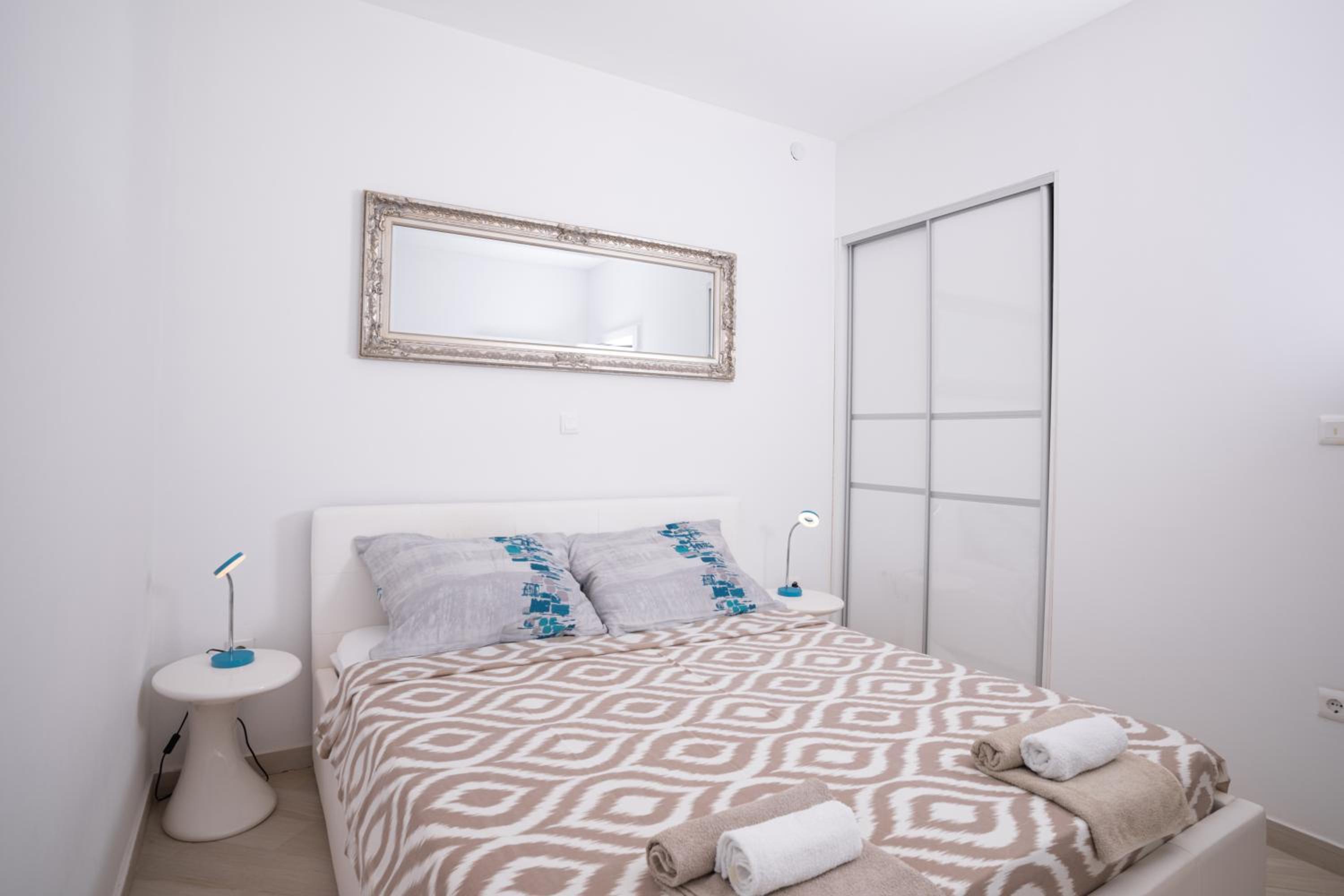 Apartments Mely