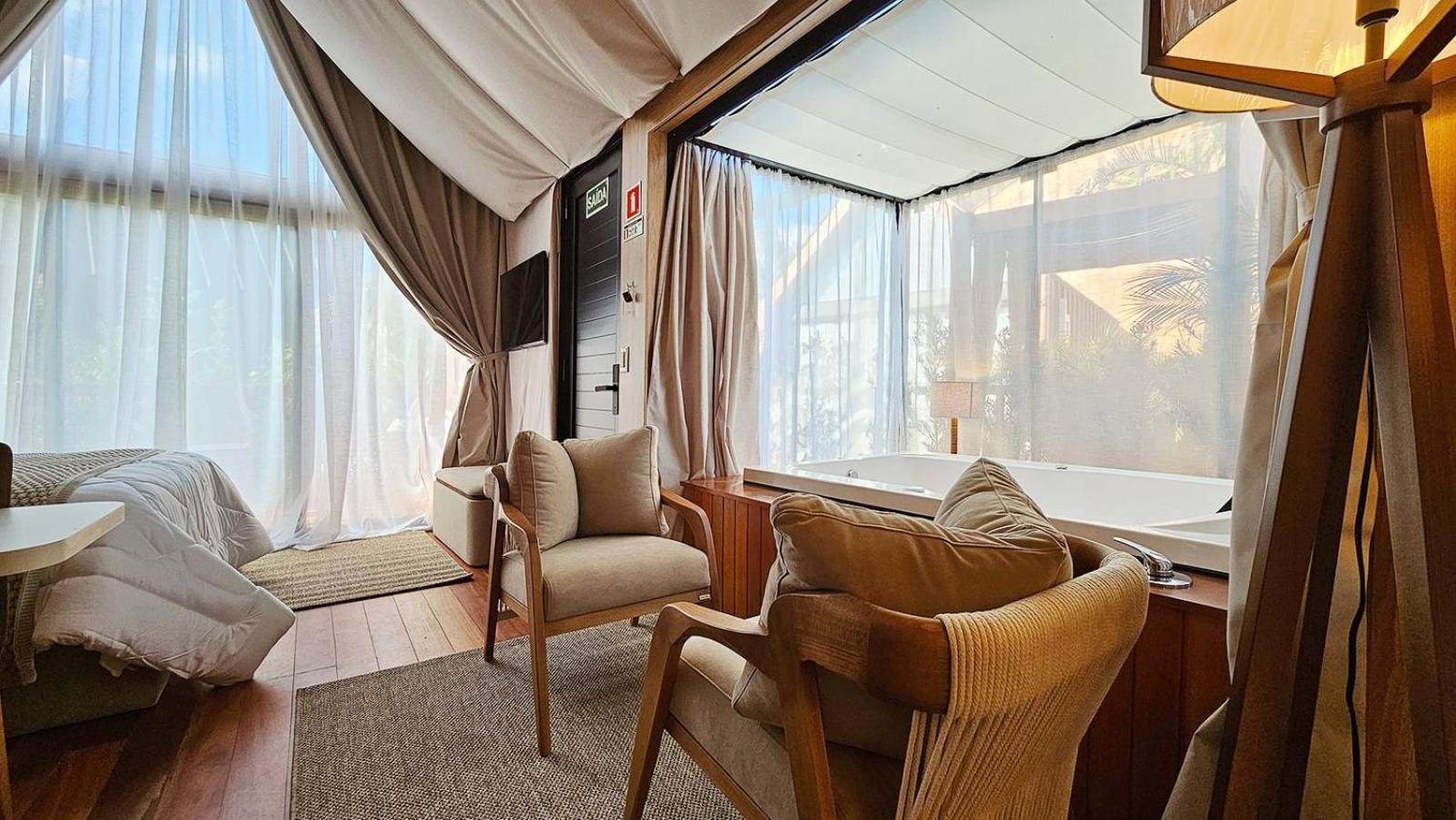 Urban Cabin Village Planalto
