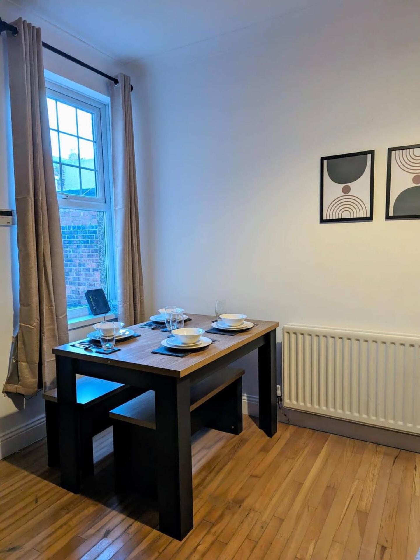 Comforting 2 Br Flat For Workers, Friends & Family