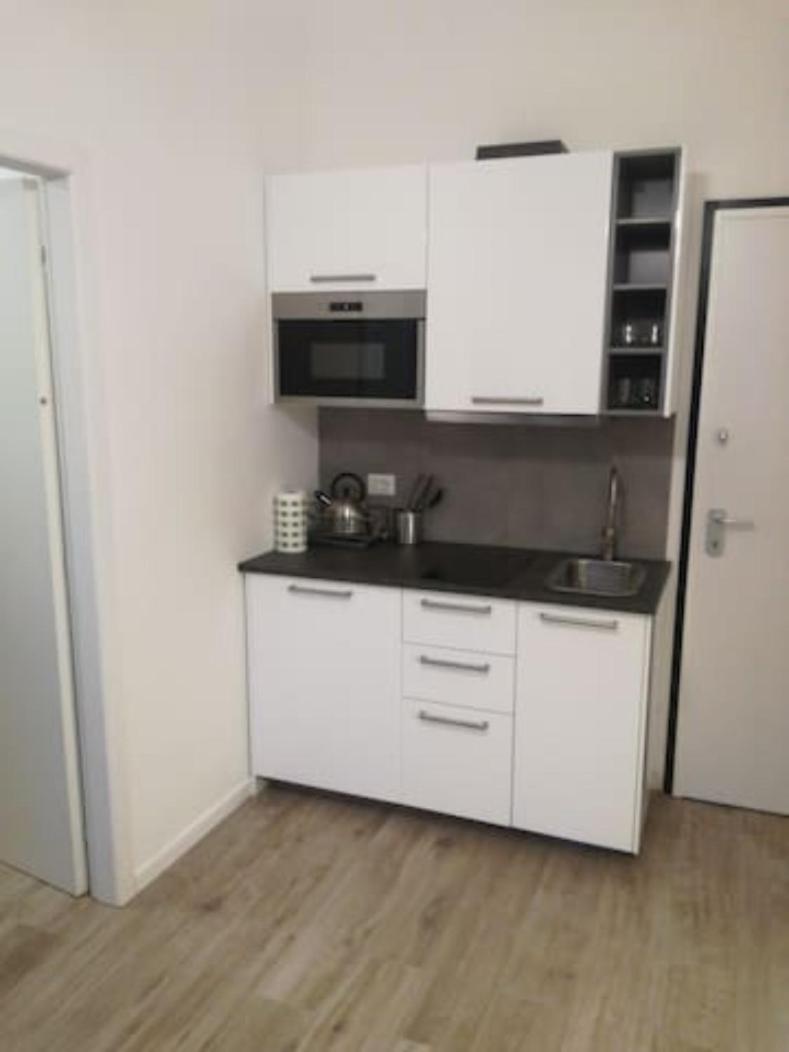 Bilocale zona Isola 200 mt metro MM3 Maciachini - J2
