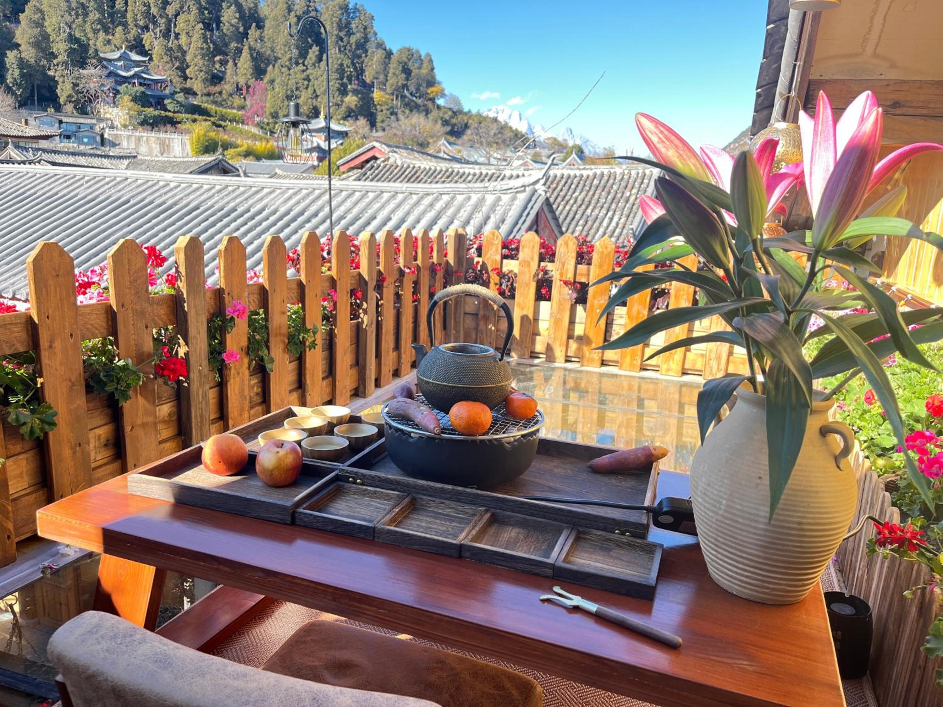 Lijiang Old Town Meiliju View Inn