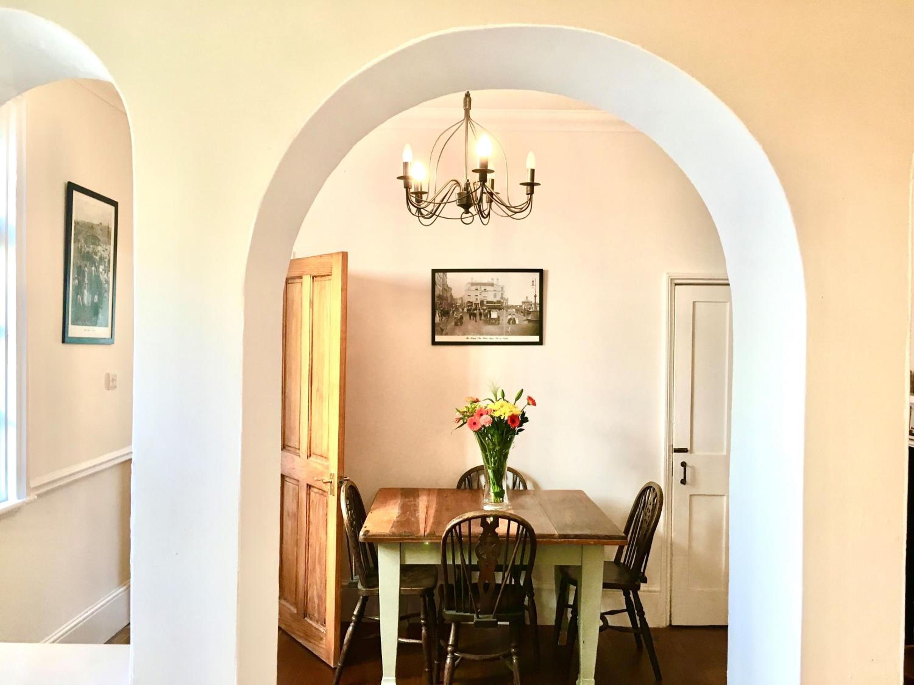 Zeta Cottage
