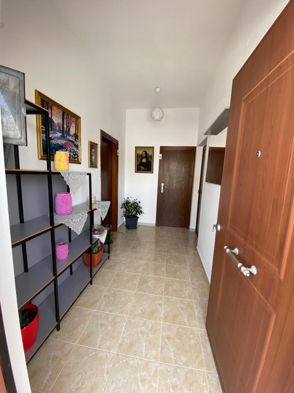 Vila Avni Likometi