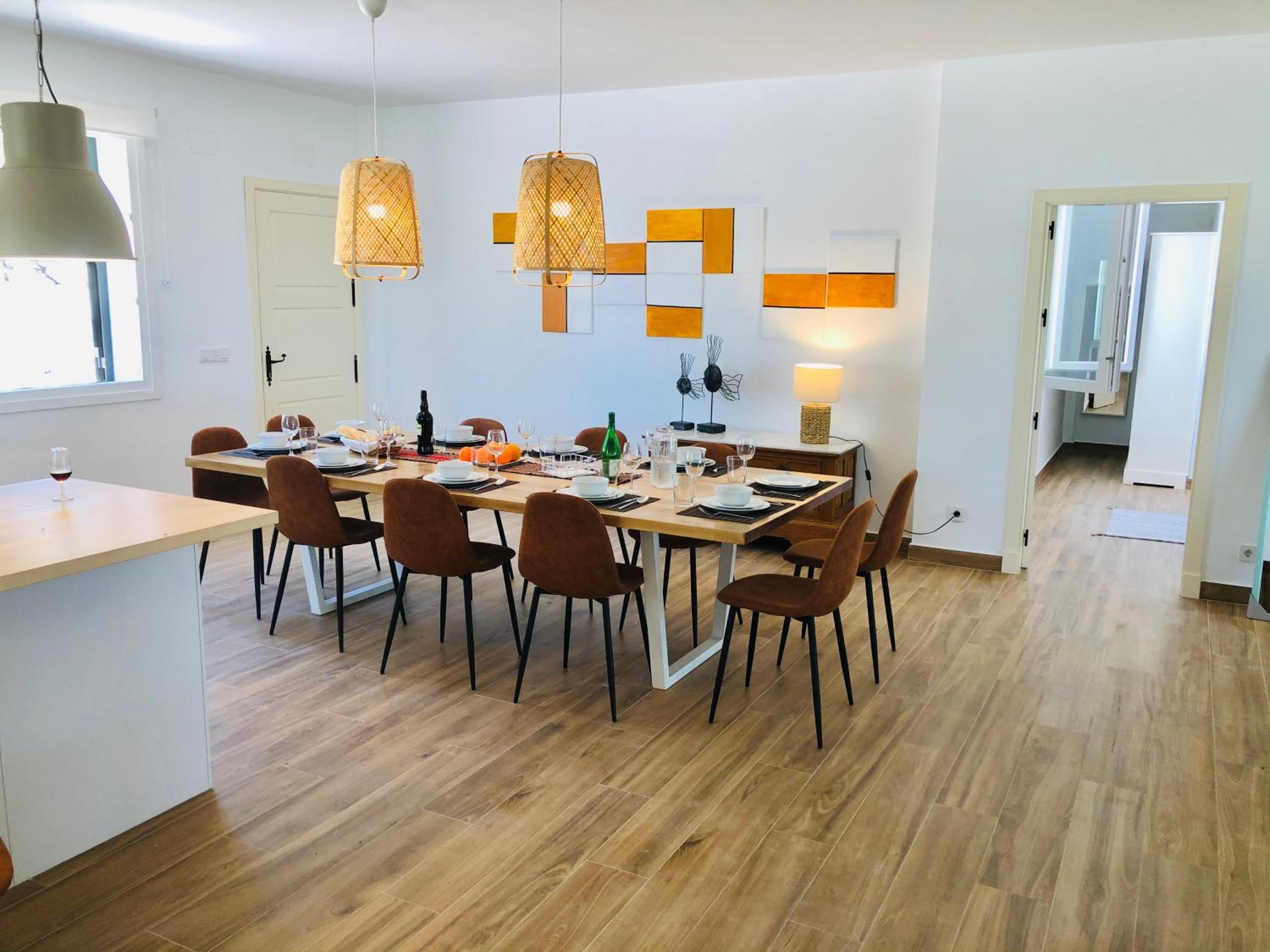 FUENTEMEDINA Moderna casa de campo en un olivar