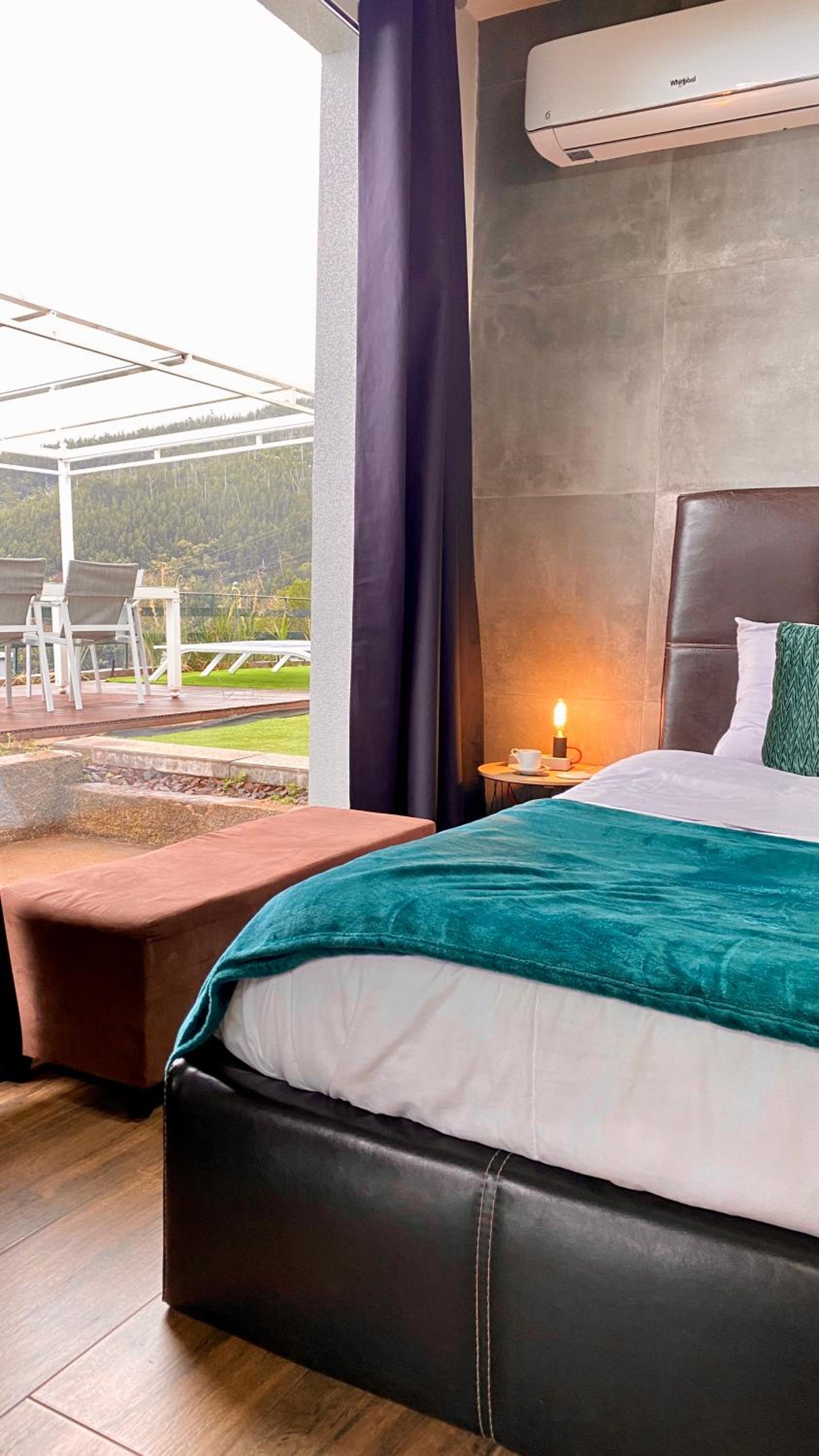 Studio Geek Villa - Open Space - 5m from 5 top attractions - Pool all year round, Dining Pergola, Barbecue - Funchal Matrix Holiday Home view 5