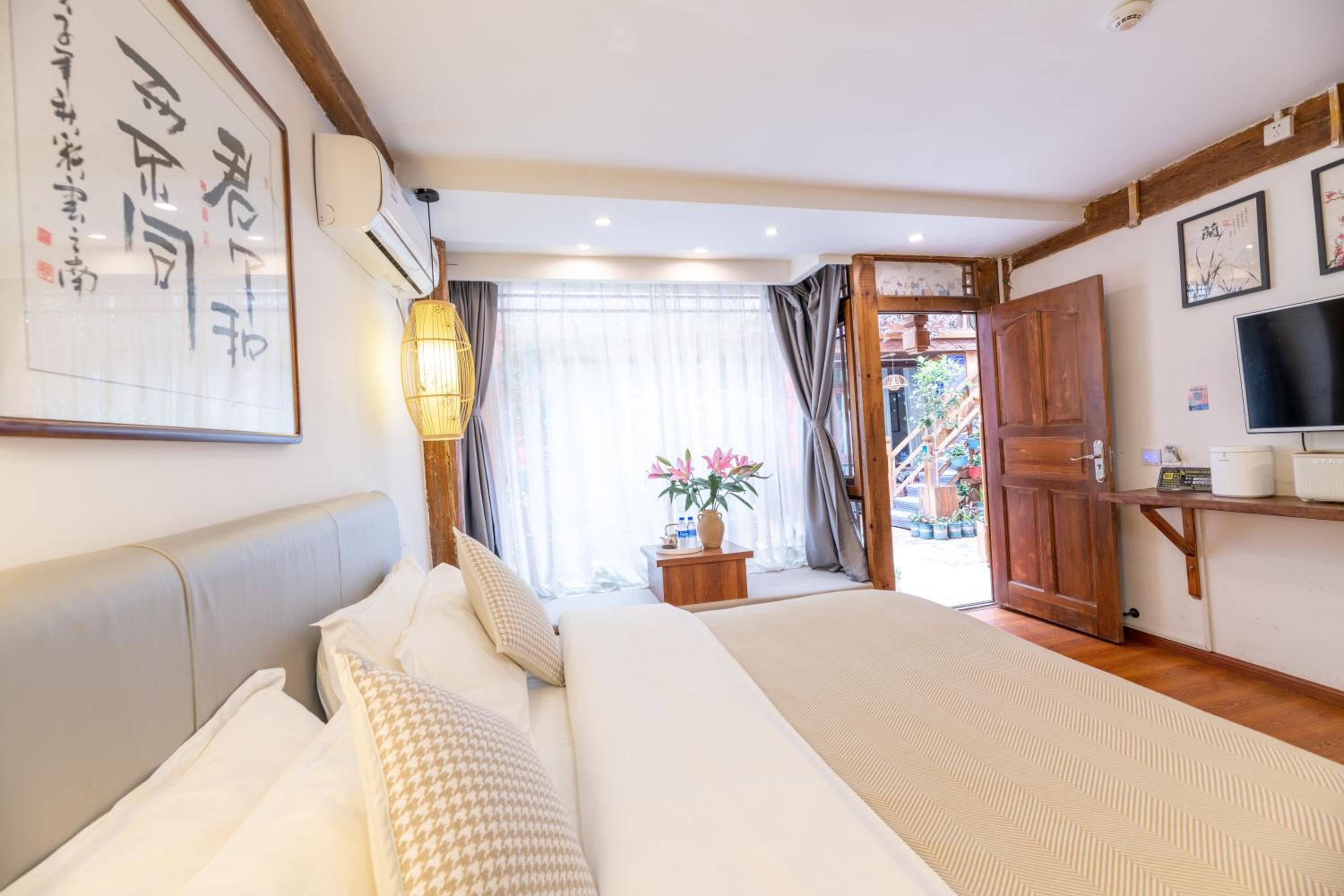 Lijiang Old Town Meiliju View Inn