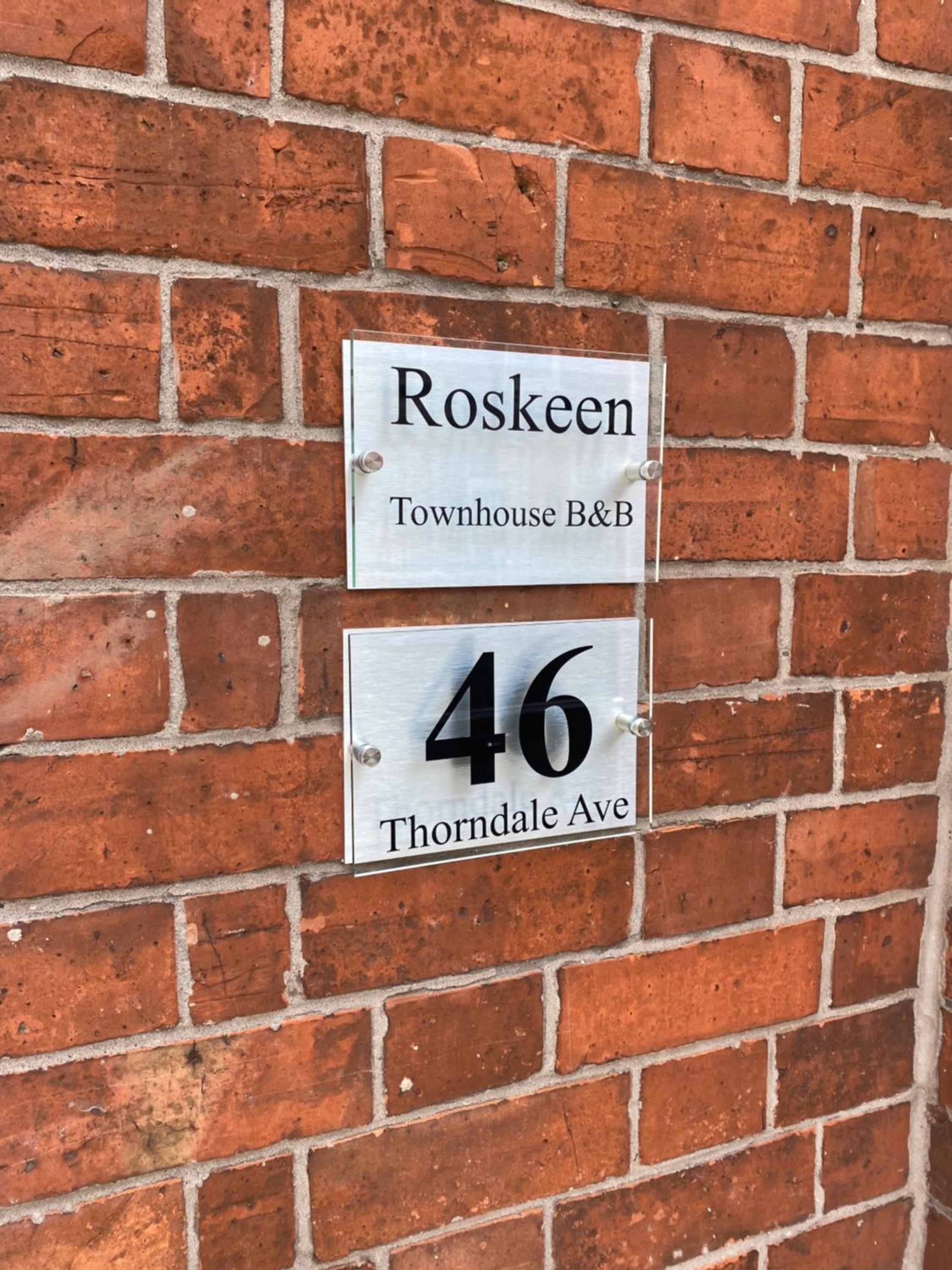 Roskeen Townhouse