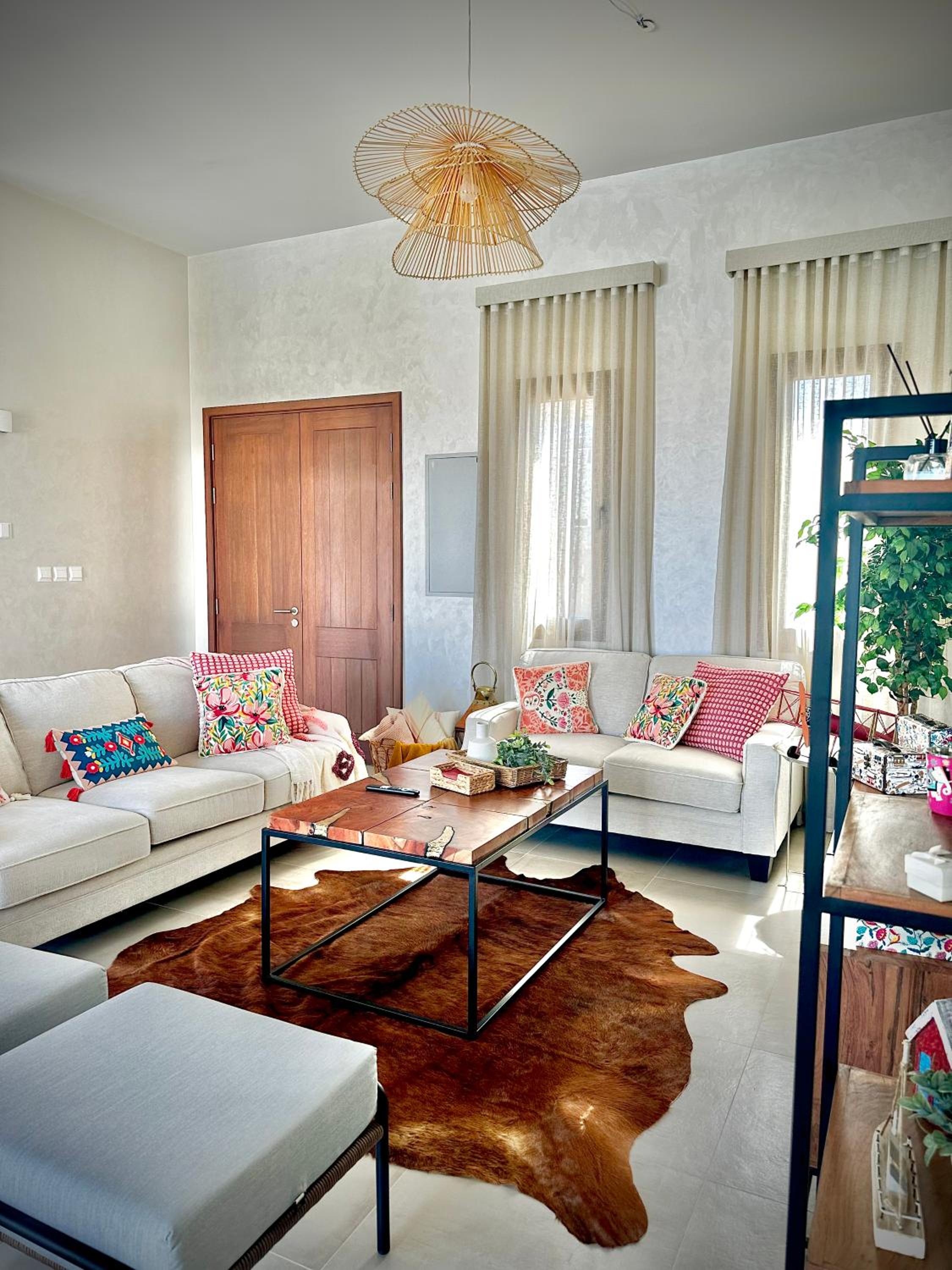 Acacia Sifah view 3