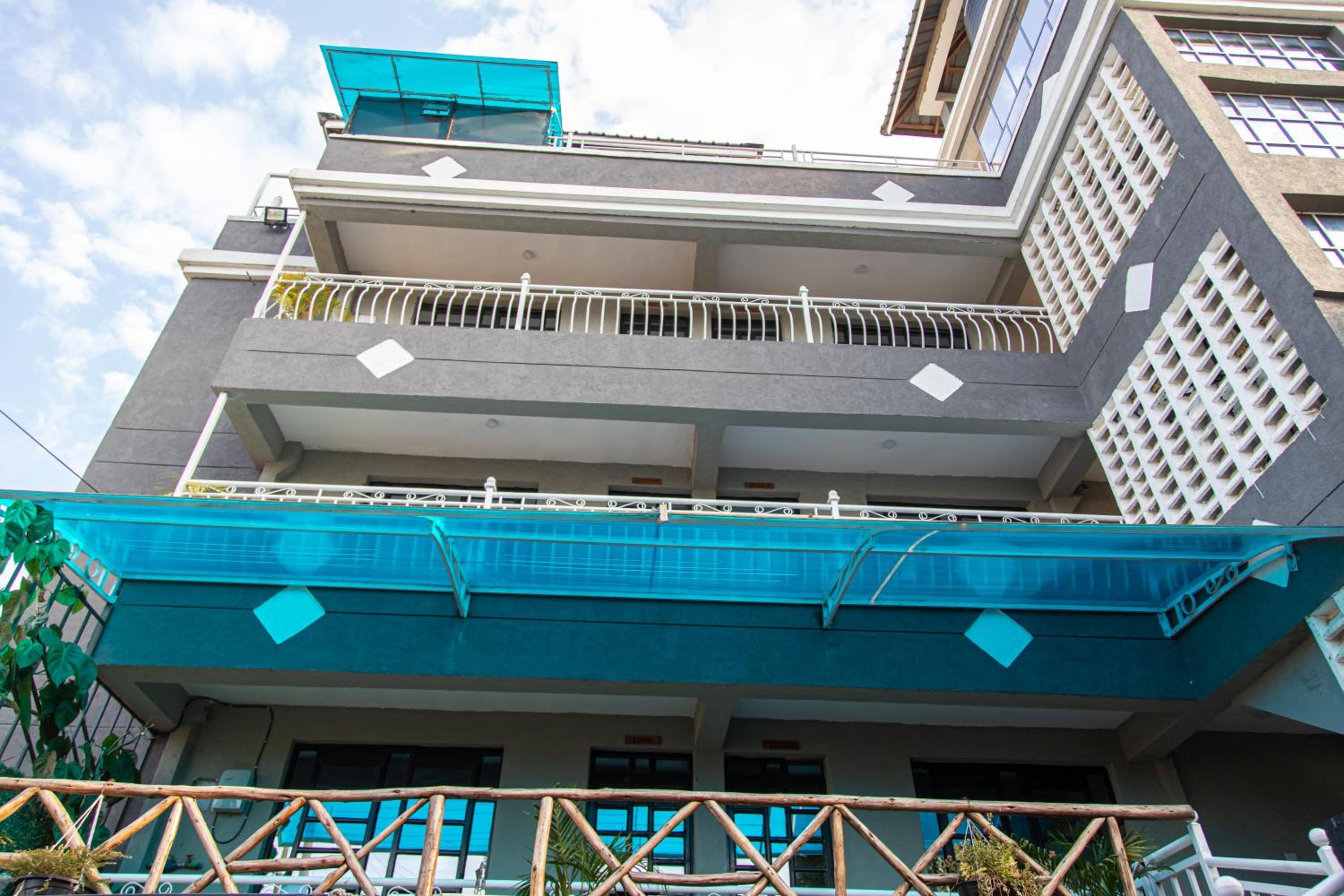CynRose Suites