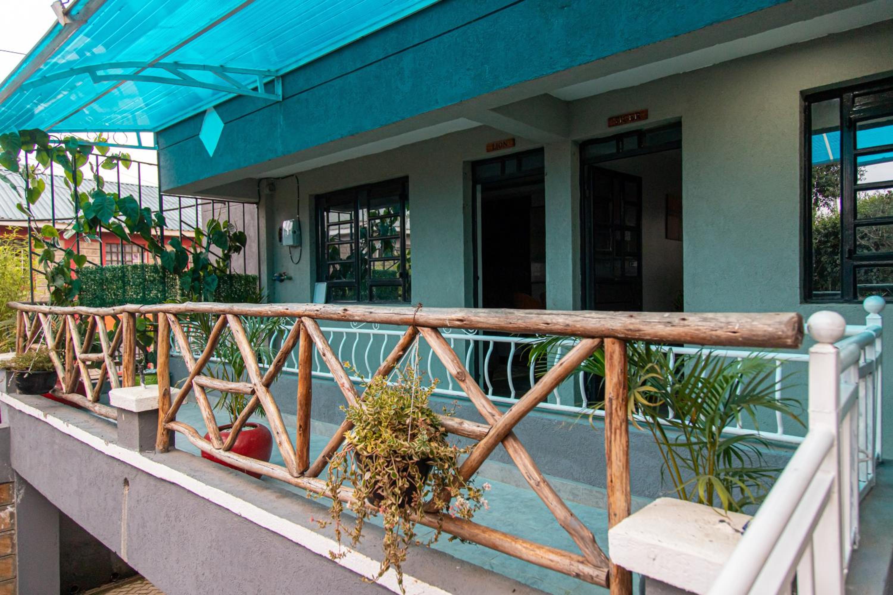 CynRose Suites