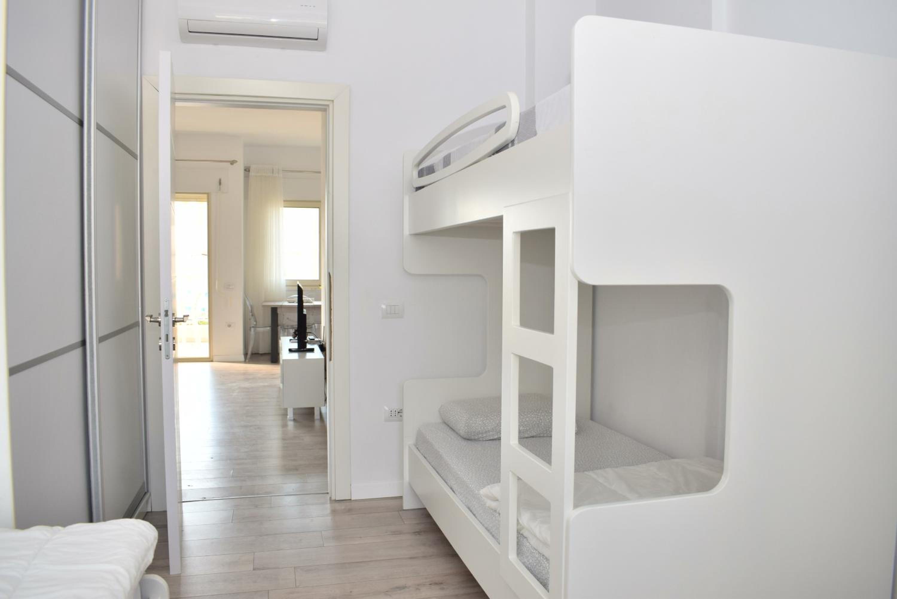 Sunny Beach Apartments - 253