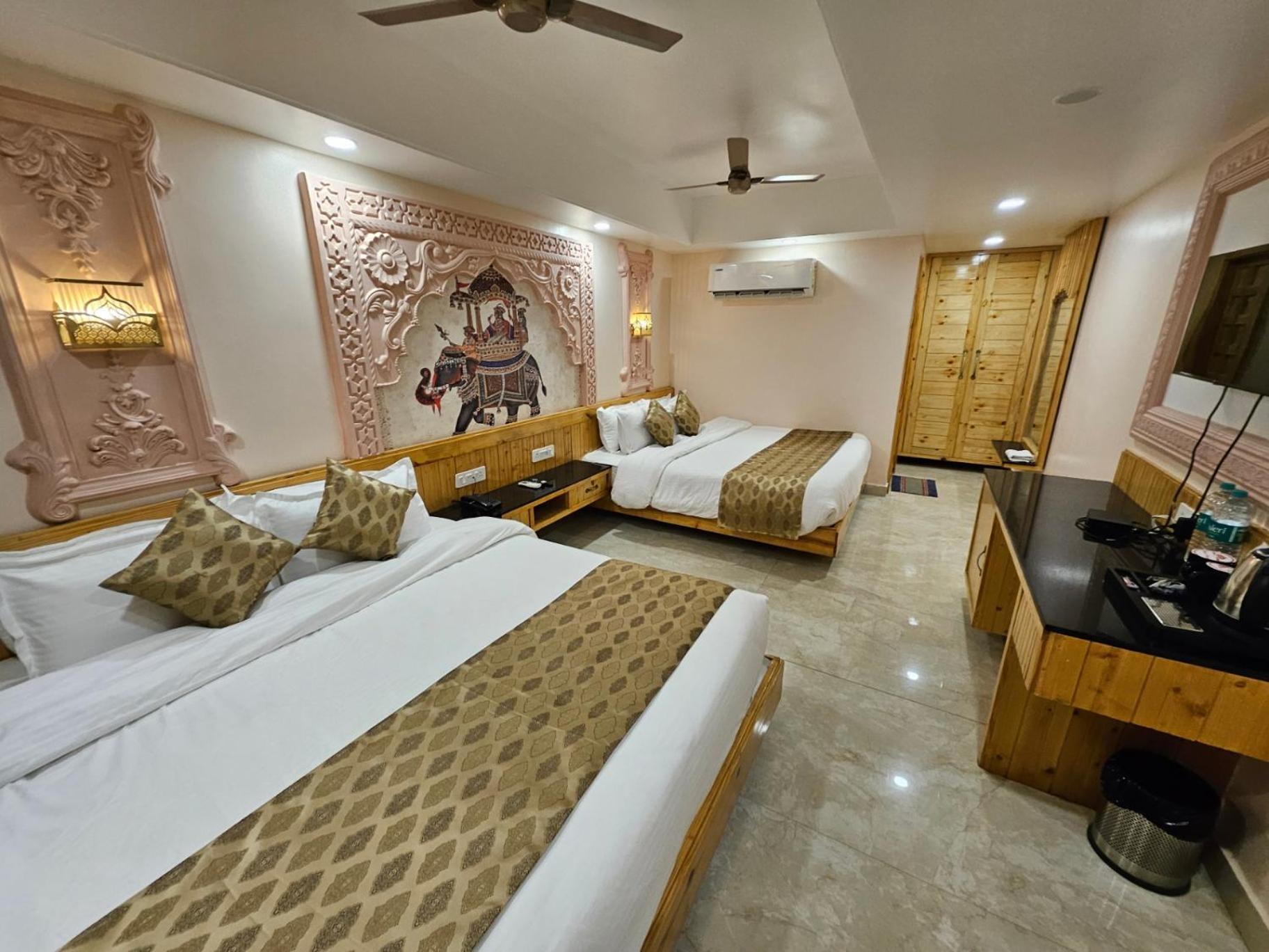 THE MEWAR PALACE AND RESORT view 4