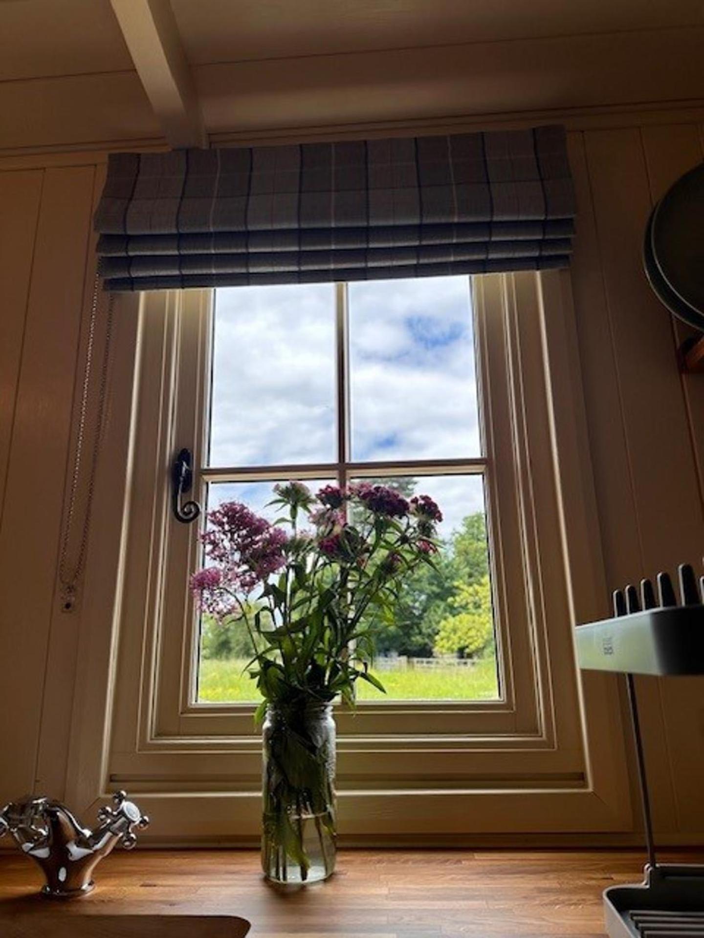 ShepherdsHut-HotTub-Cotswolds-PetFriendly