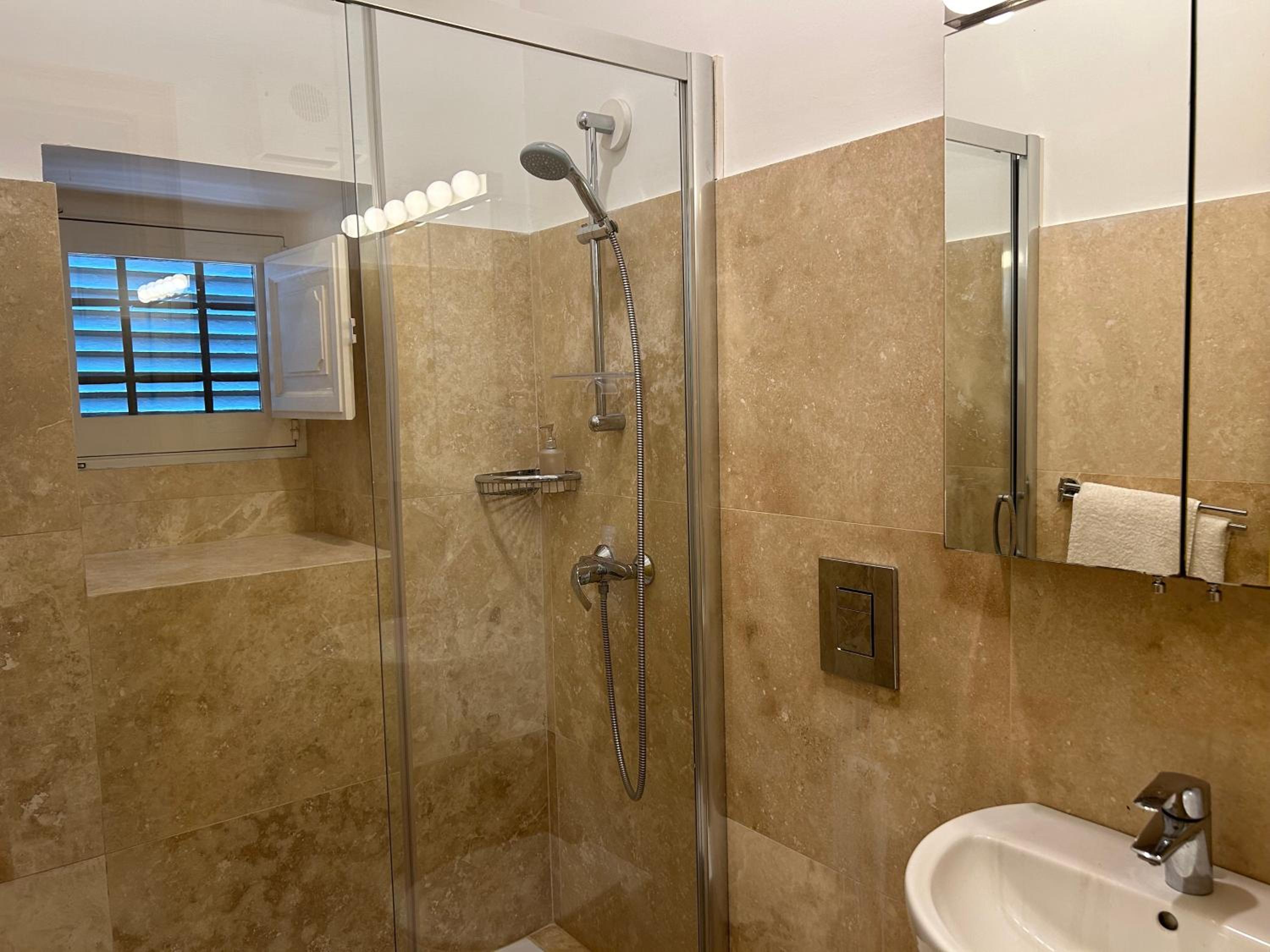 Prestigious Pied a Terre Wignacourt with views view 5