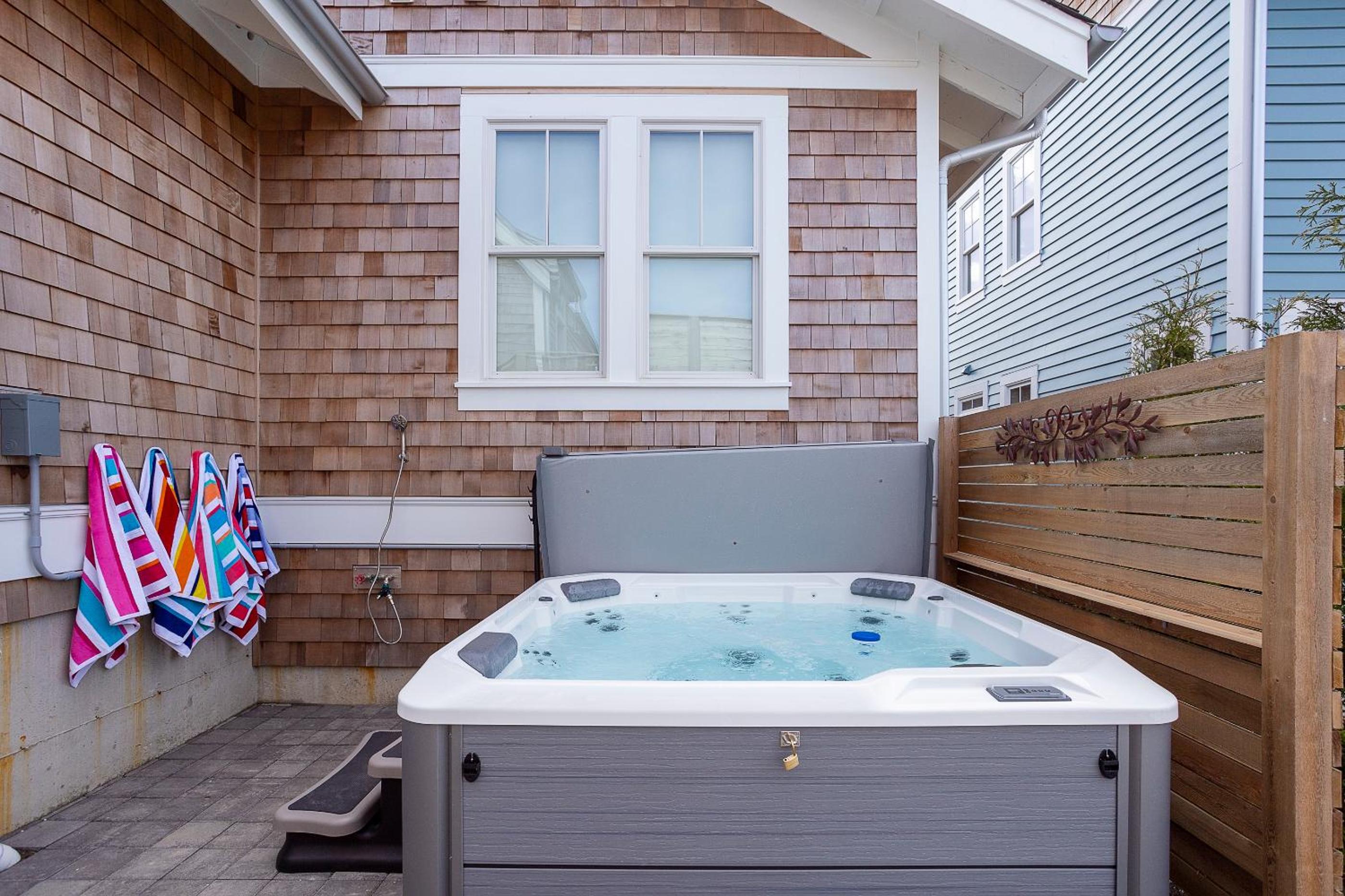 TLSea by Seabrook Hospitality