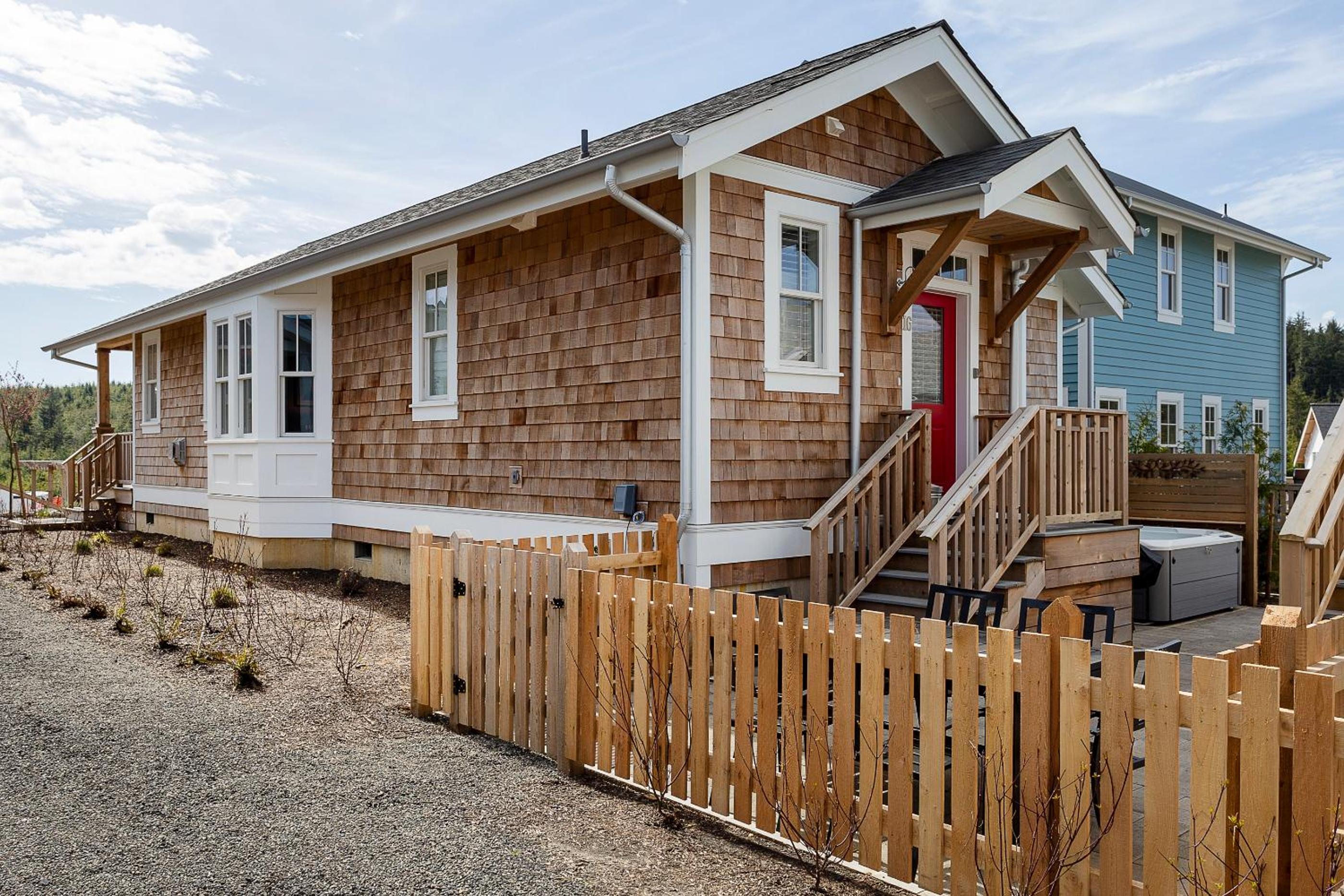 TLSea by Seabrook Hospitality