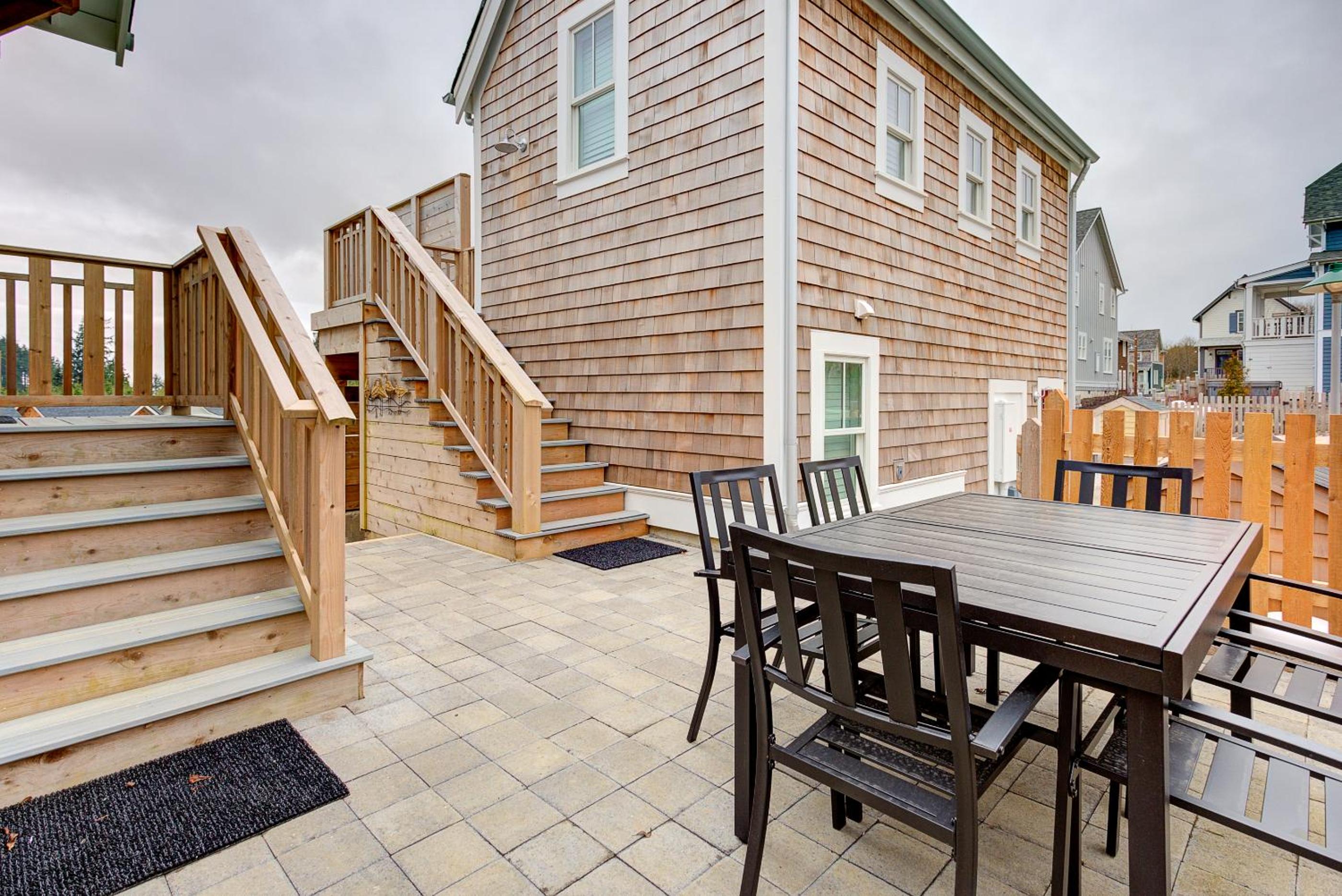 TLSea by Seabrook Hospitality