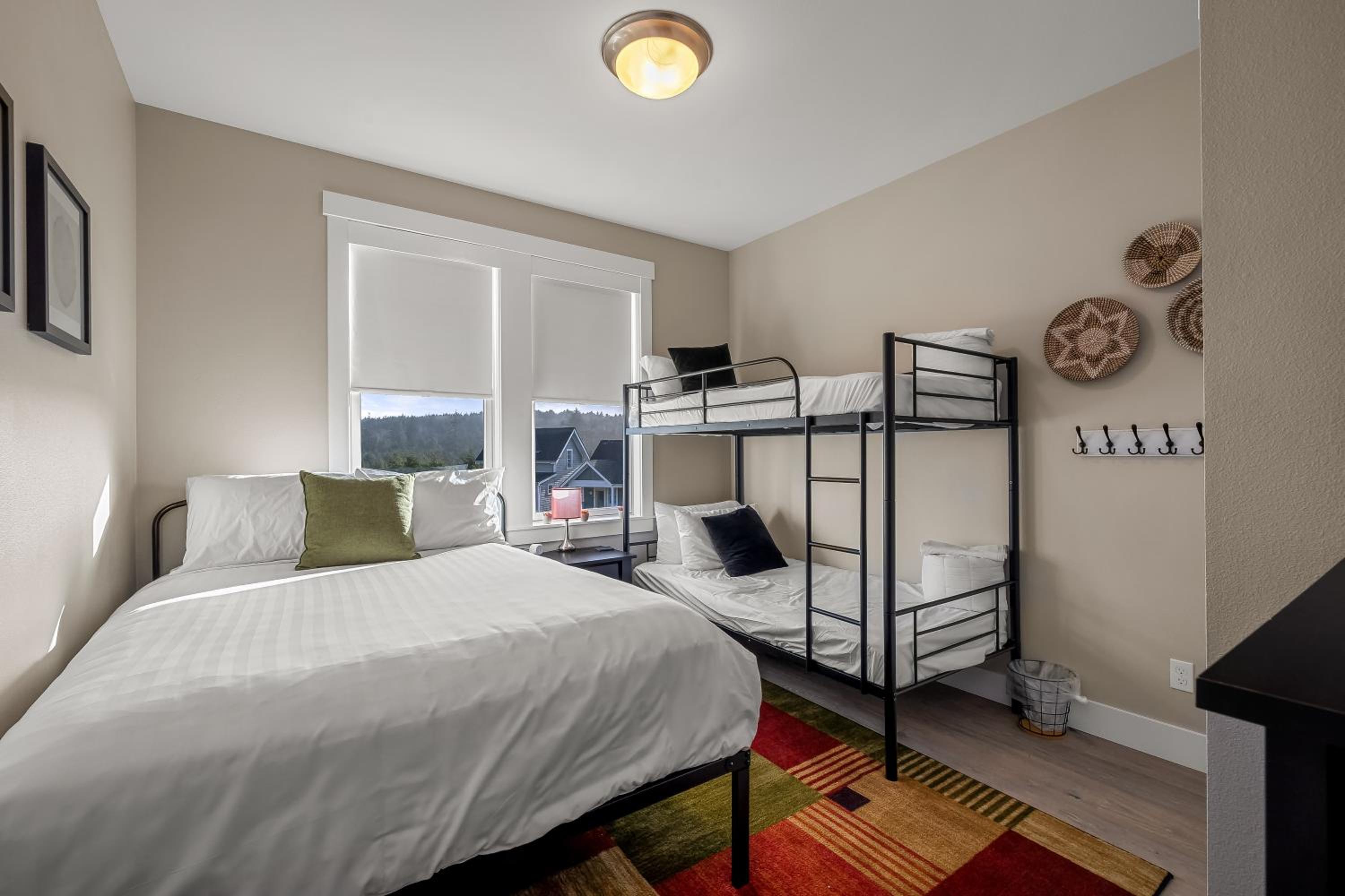 TLSea by Seabrook Hospitality