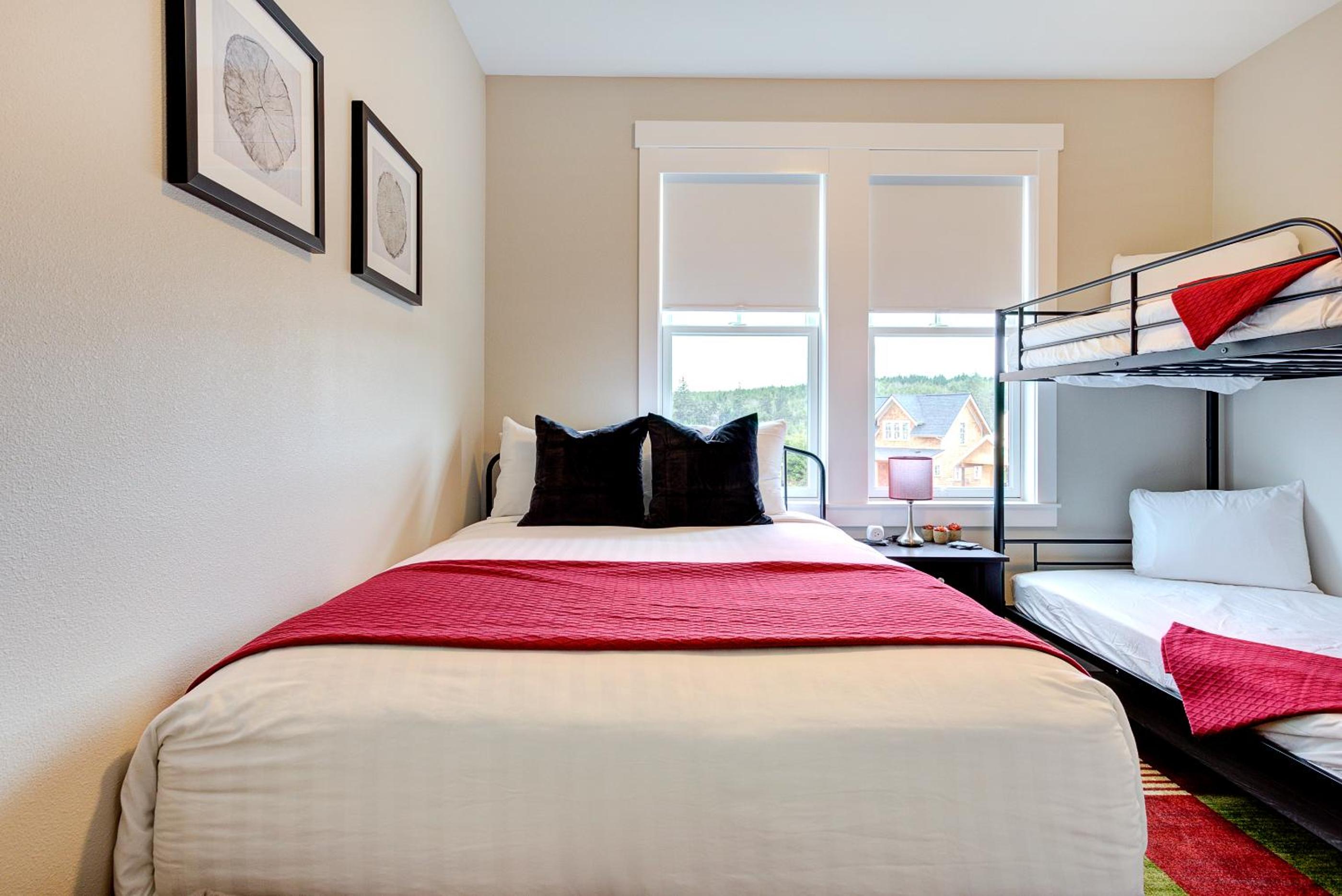 TLSea by Seabrook Hospitality