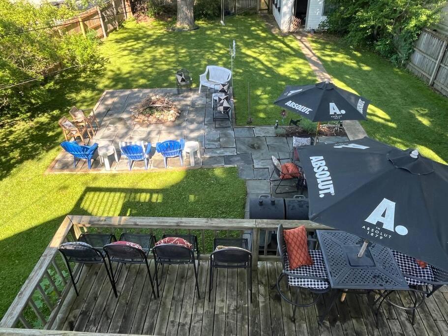 515Escape - Near downtown, private backyard, firepit, bbq, fun!