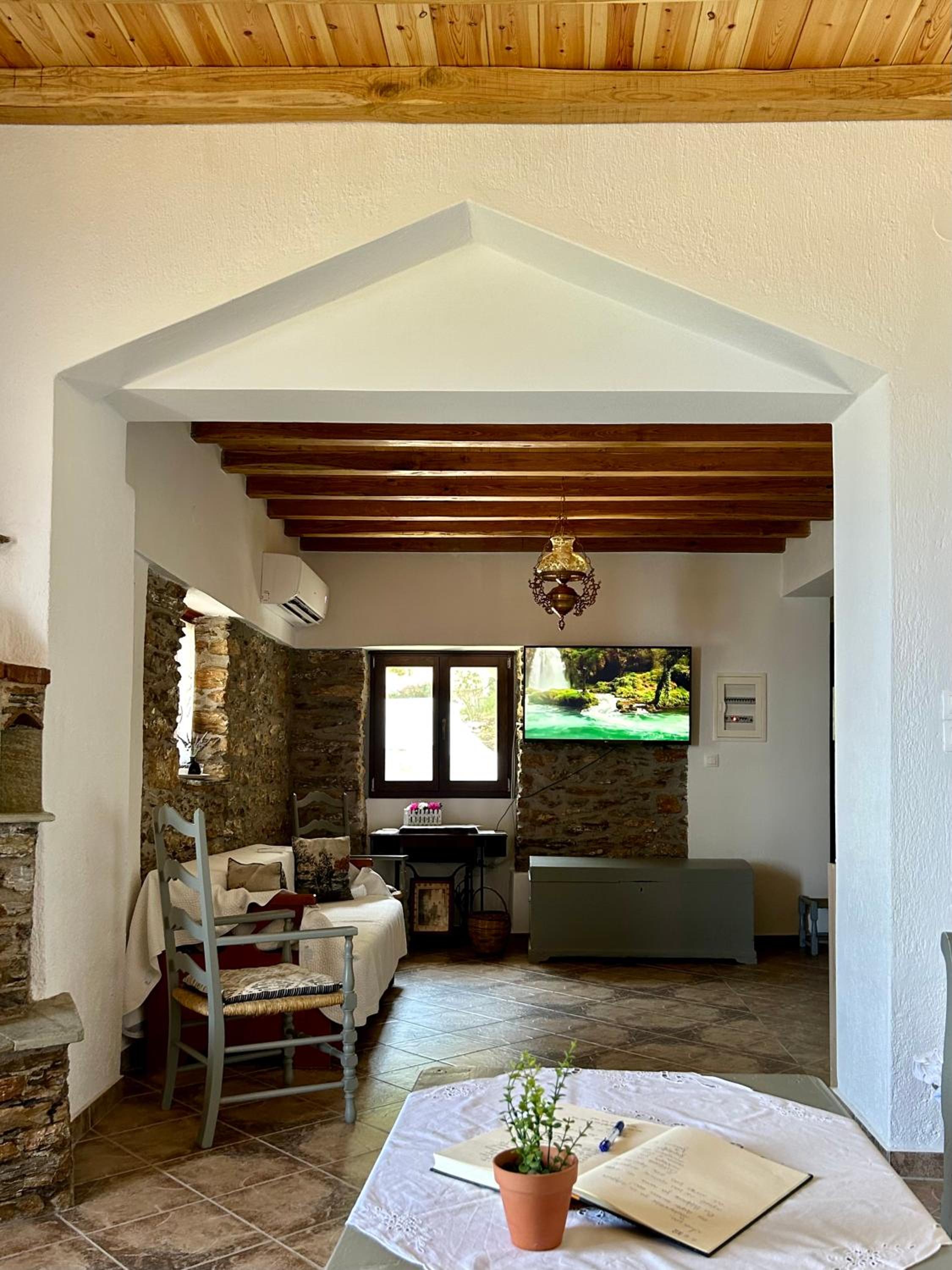 Villa Pounta Family view 3