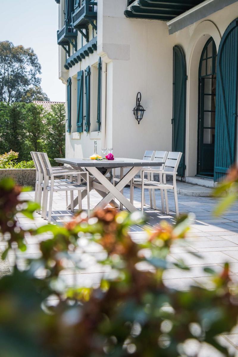 Maison Cuevas view 5