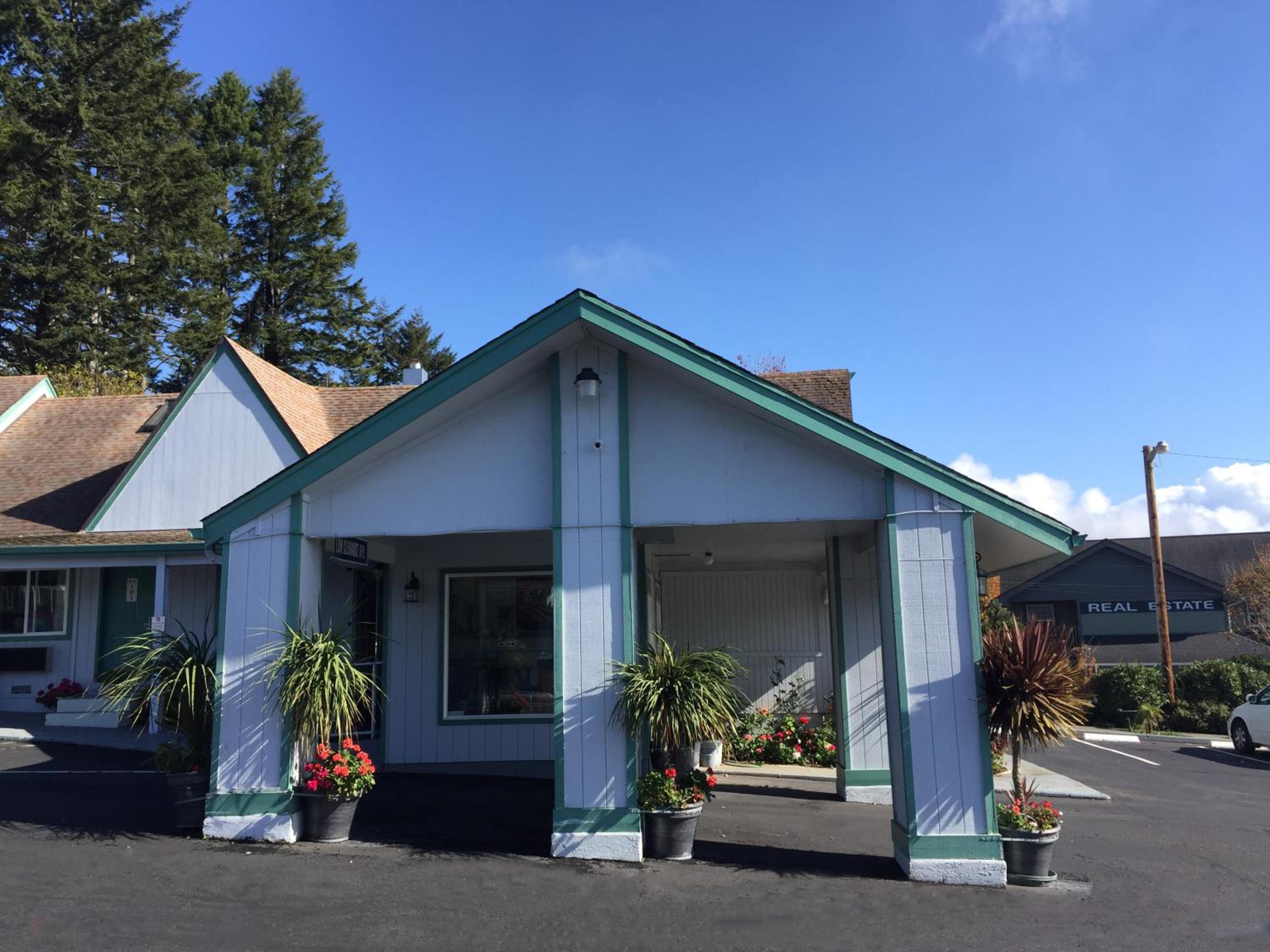 Westward Inn