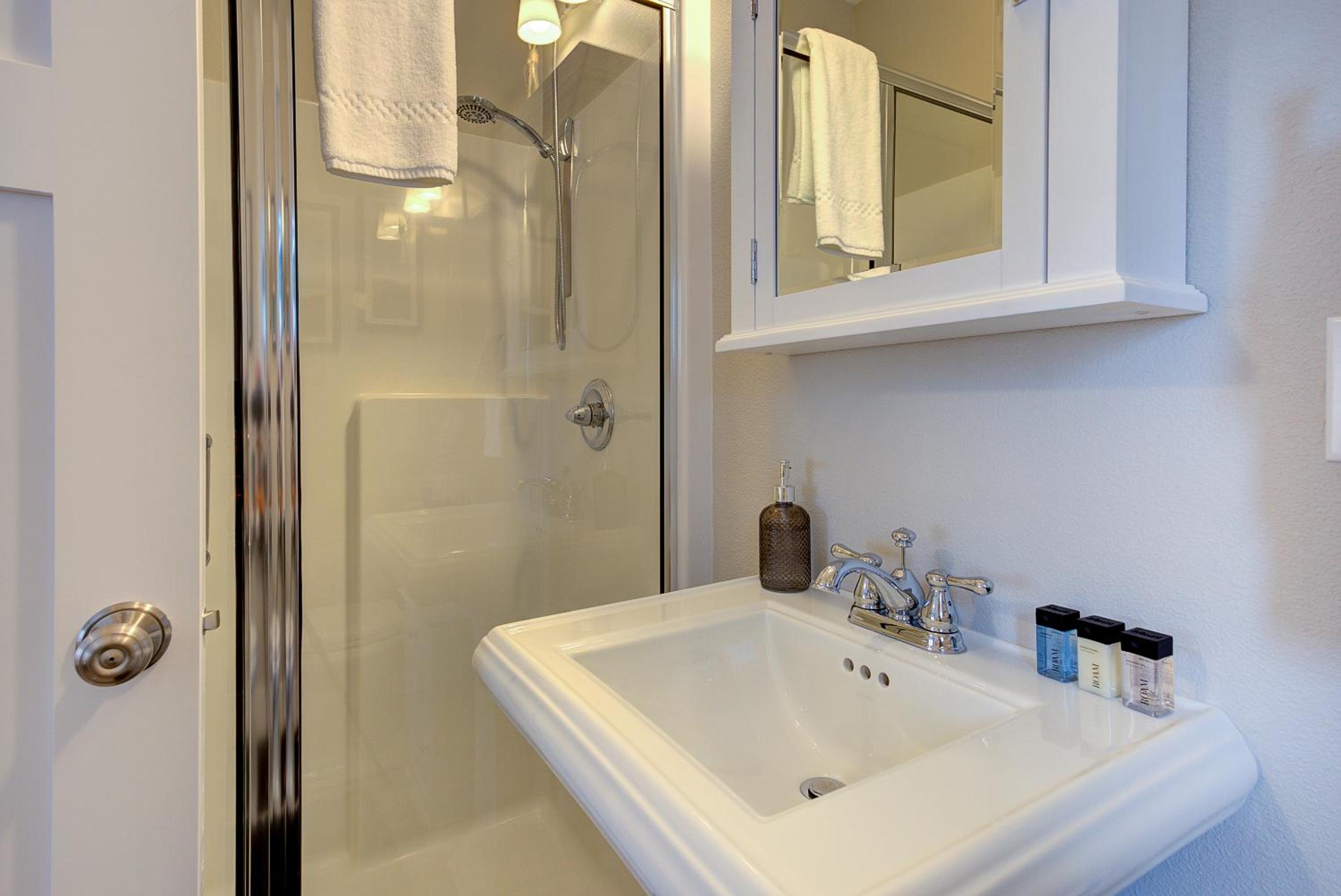 TLSea by Seabrook Hospitality