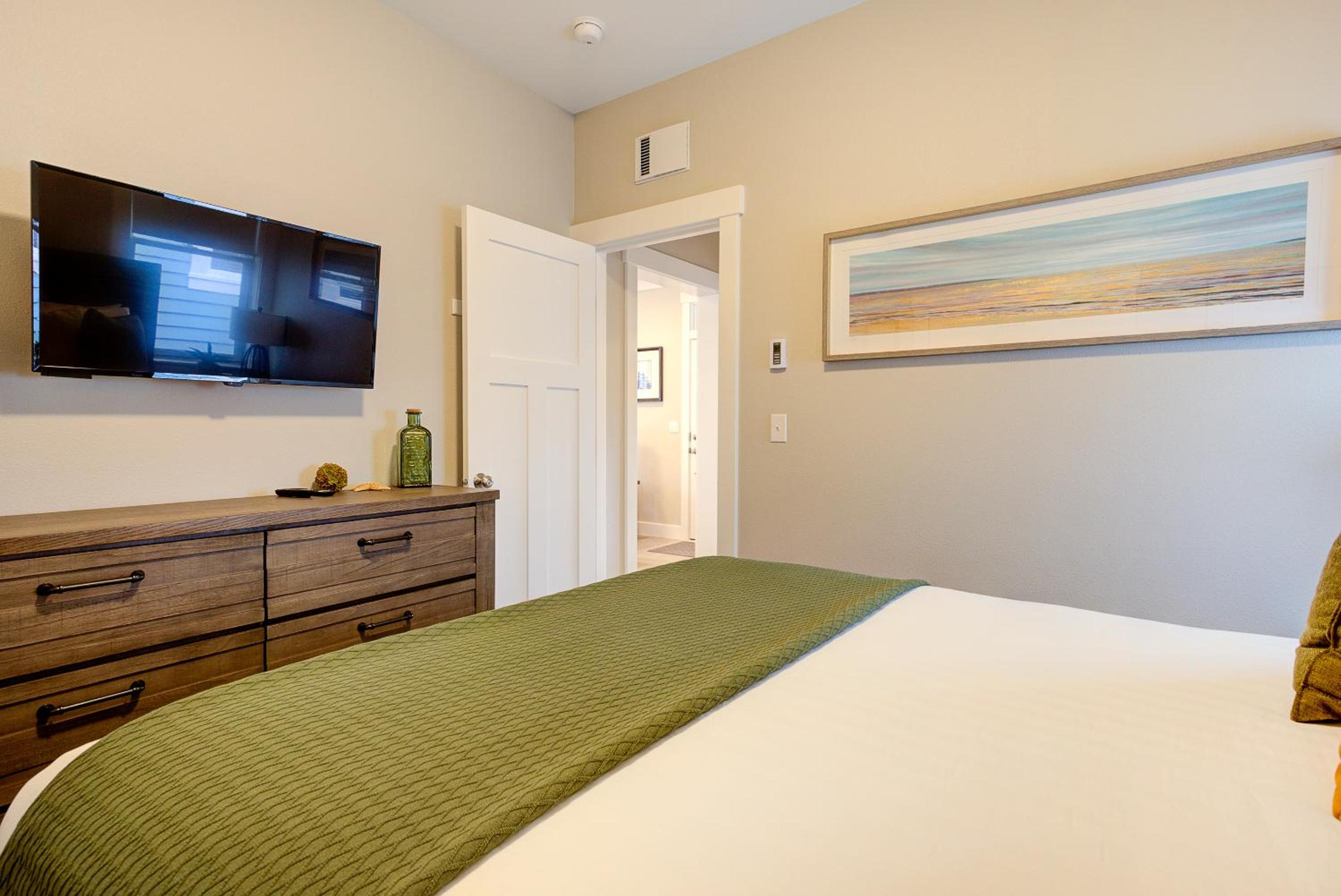TLSea by Seabrook Hospitality